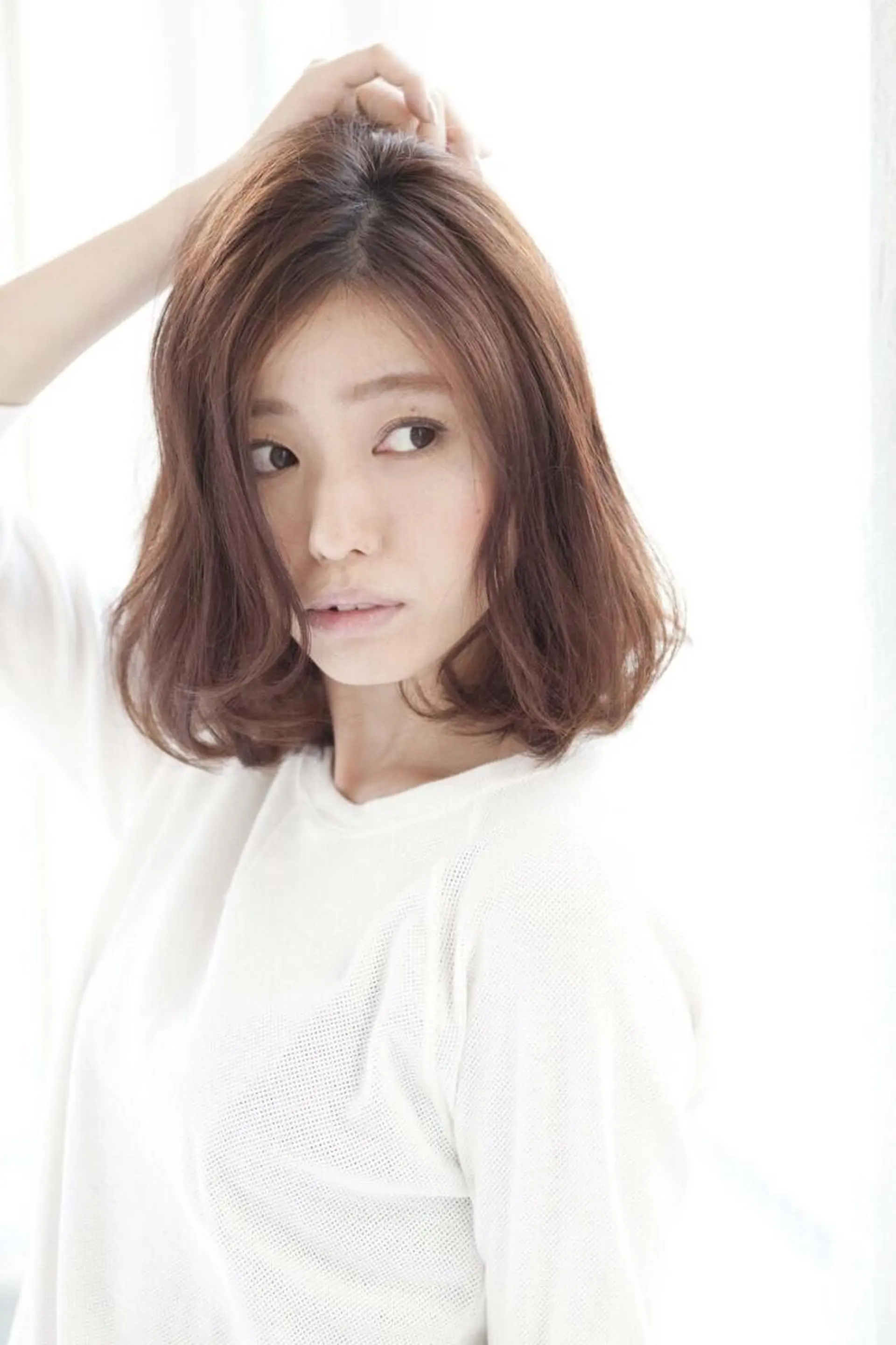 ミディアム 松島 涼花のヘアスタイル