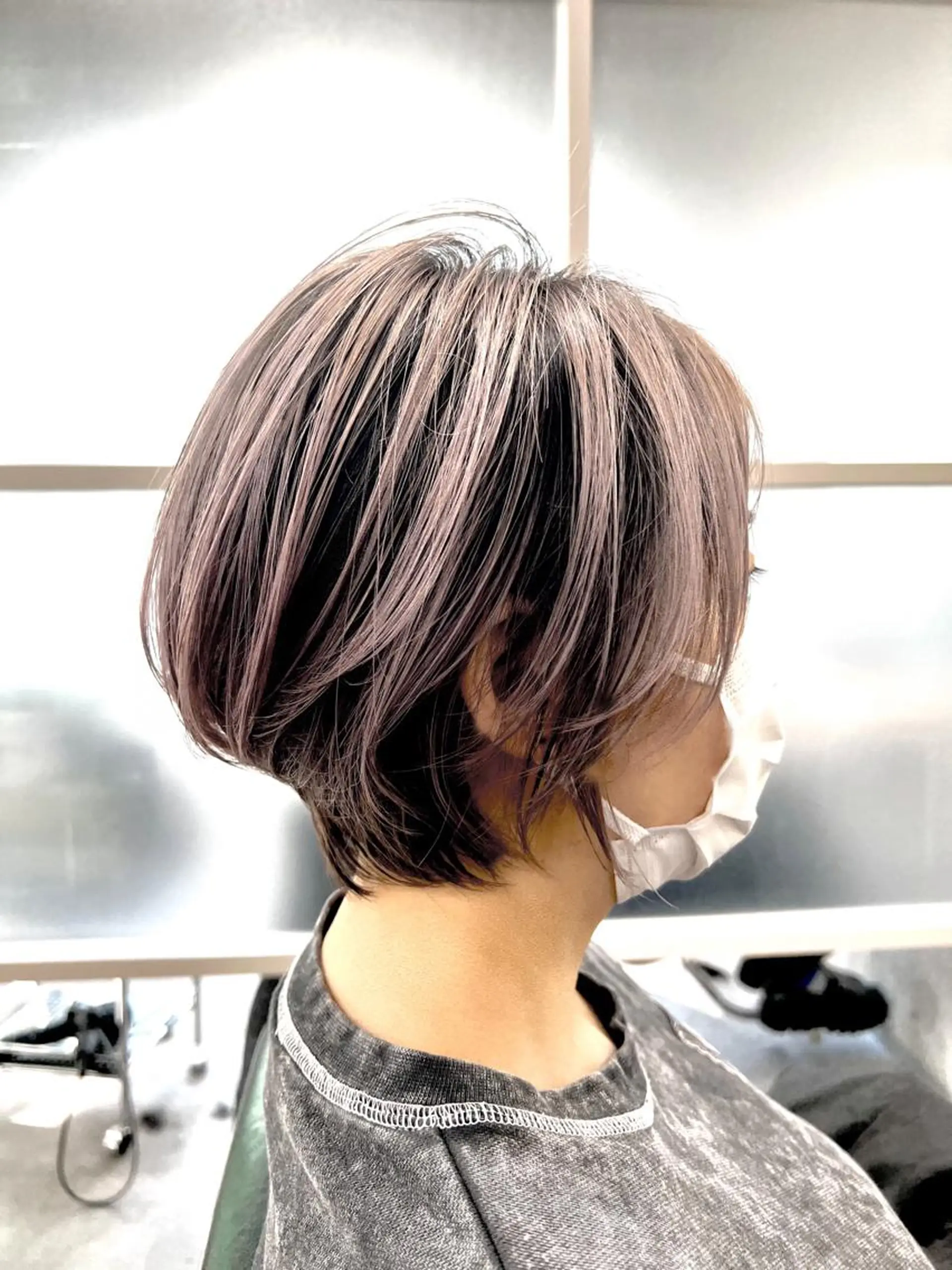 ミディアム 髪質改善 韓国風ヘア newi ナカノのヘアスタイル