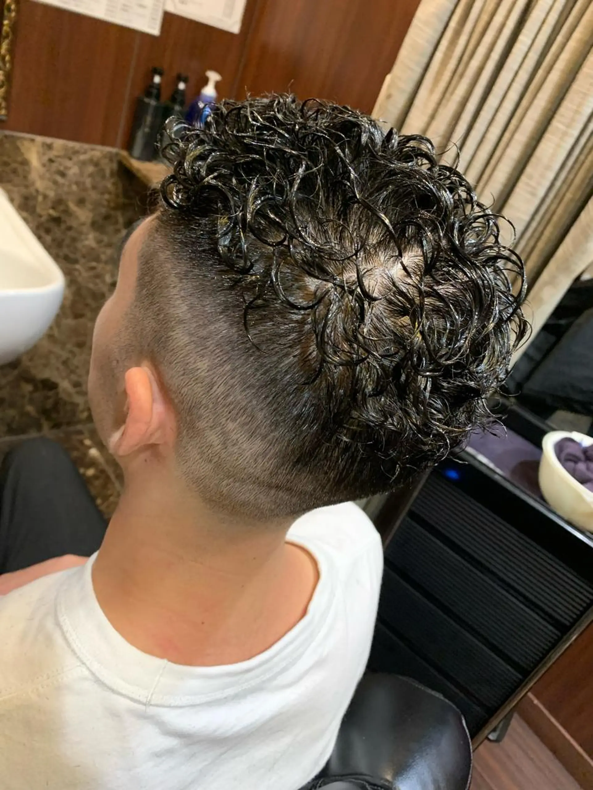 ショート パーマ メンズ 羽木 隆徒のヘアスタイル