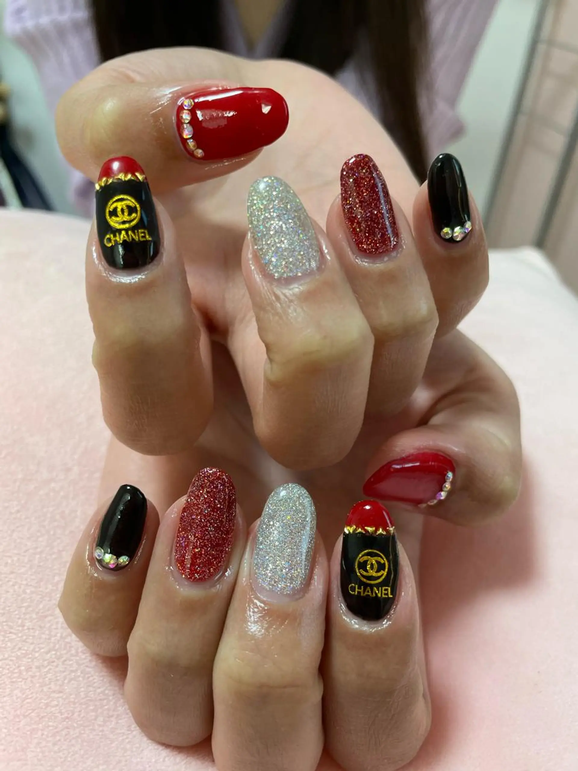ネイル ハンドネイル フットネイル nailsalon momoのネイルデザイン