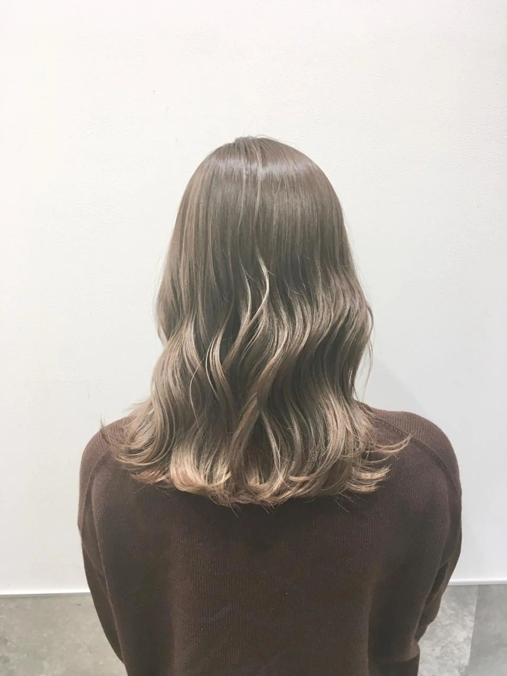 セミロング カラー グレージュ ヘアカラー トリートメント ヘアセット yoshi ☆のヘアスタイル