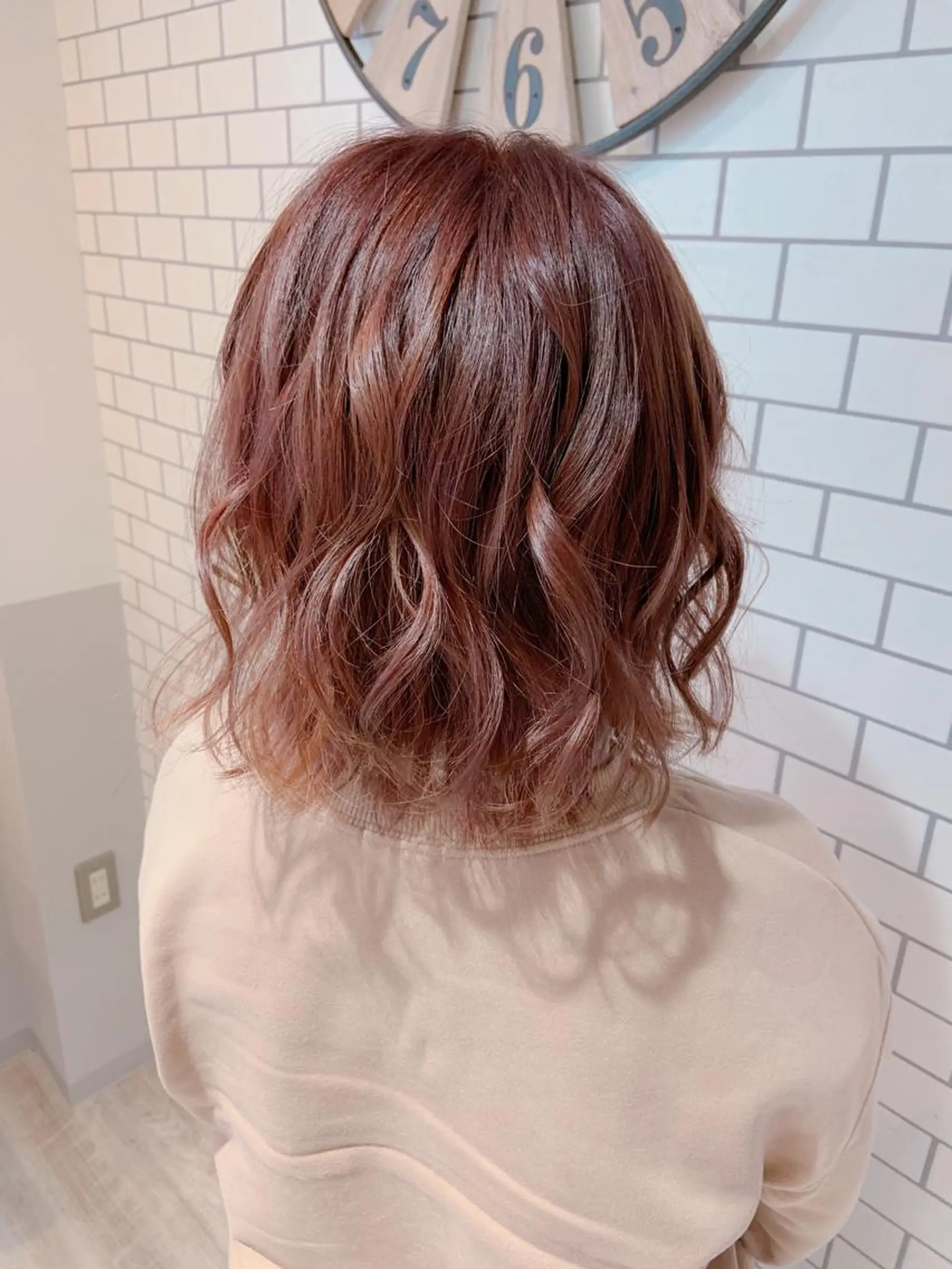 ミディアム カラー ヘアアレンジ ベージュカラー ブリーチ イルミナカラー ピンクカラー ピンクベージュ 韓国hair🦋 Nanaのヘアスタイル