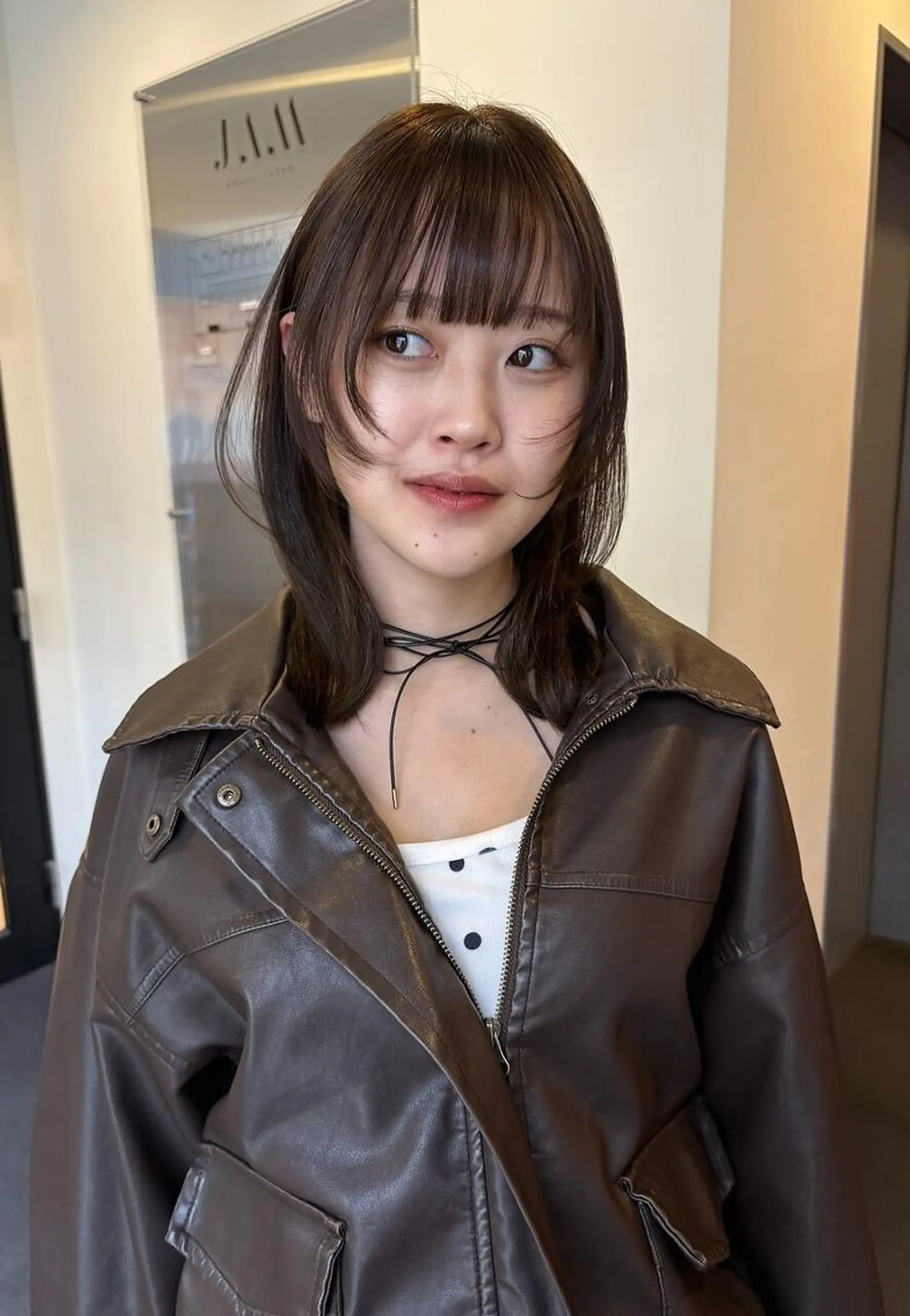 ミディアム カラー ショートボブ ミディアムパーマ バレイヤージュ ベージュカラー ブリーチ カット ヘアカラー トリートメント N°sopo 札幌大通のヘアスタイル