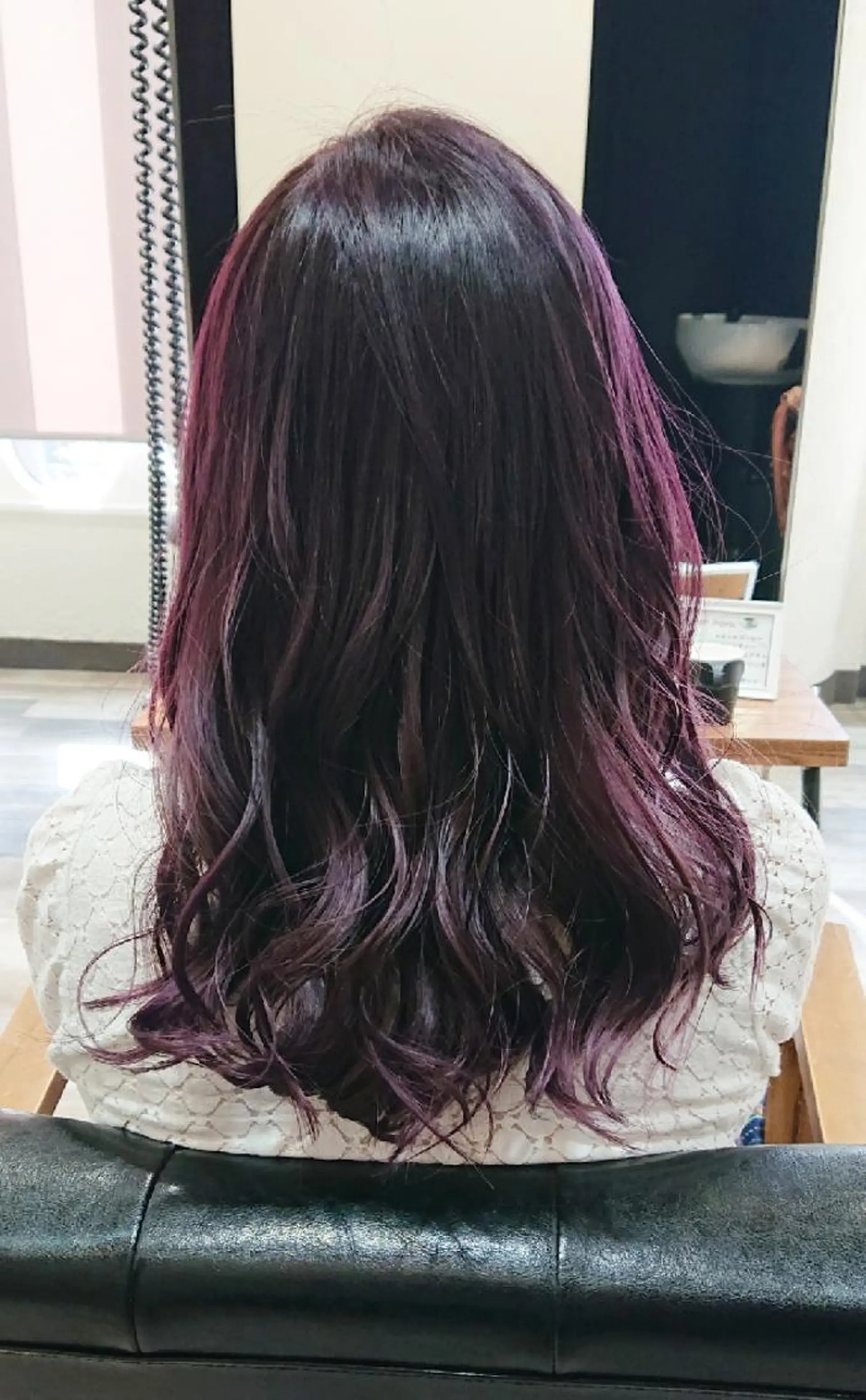 ロング カラー ブリーチ イルミナカラー 艶カラー/インナー /グラデ/大西小百合のヘアスタイル