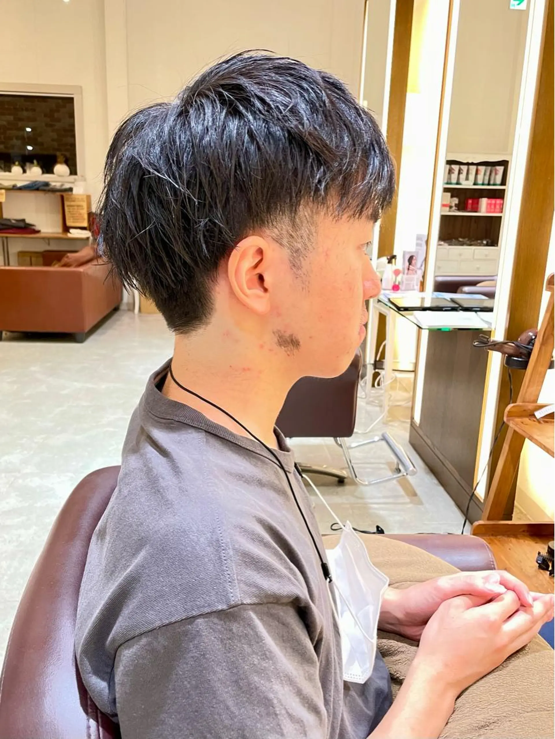 メンズ 新谷 玲日のヘアスタイル
