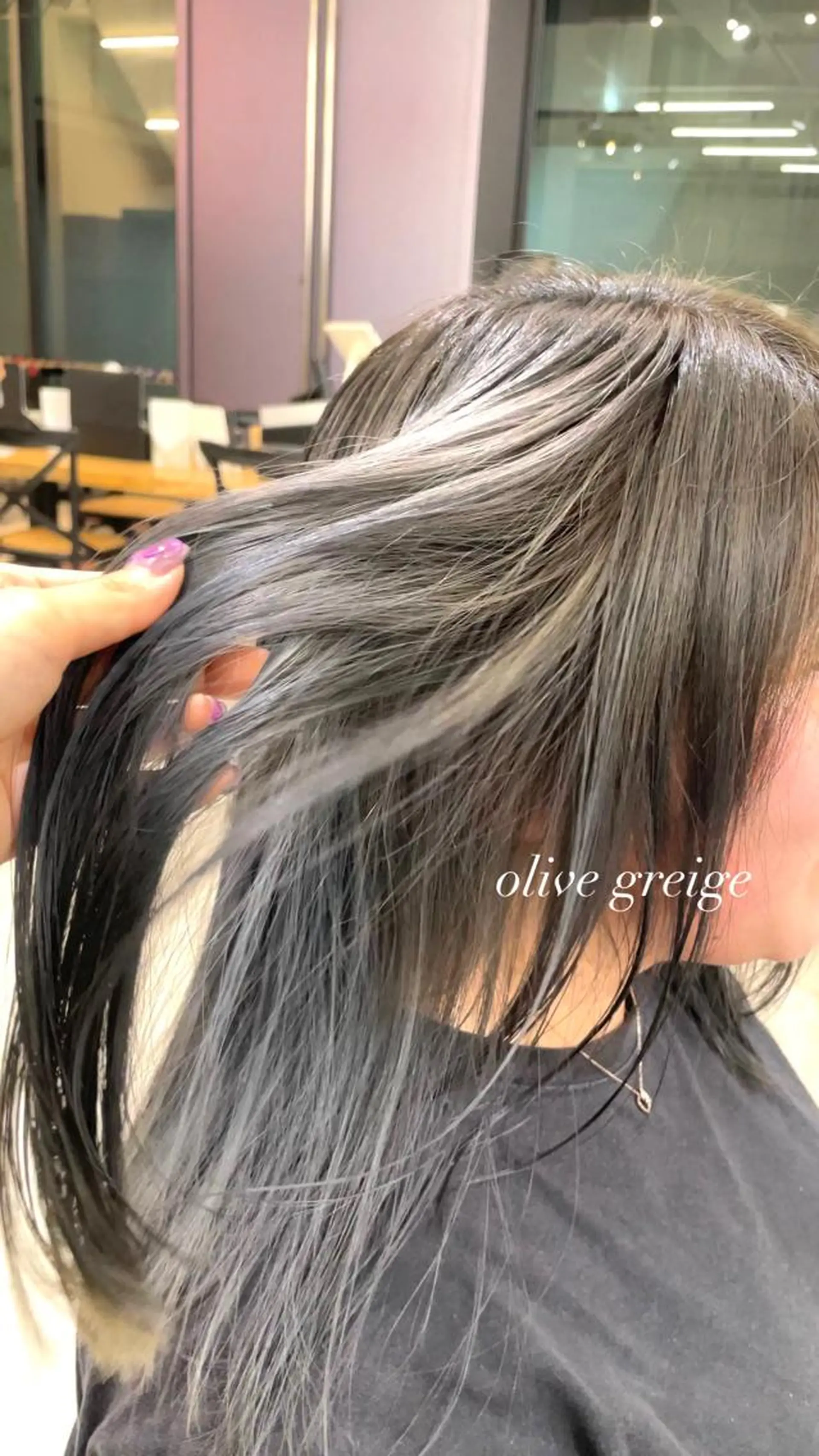 セミロング カラー ブリーチ 透明感カラー グレージュ オリーブグレージュ オリーブグレー レイヤー/顔まわり /亀戸錦糸町/なつきのヘアスタイル