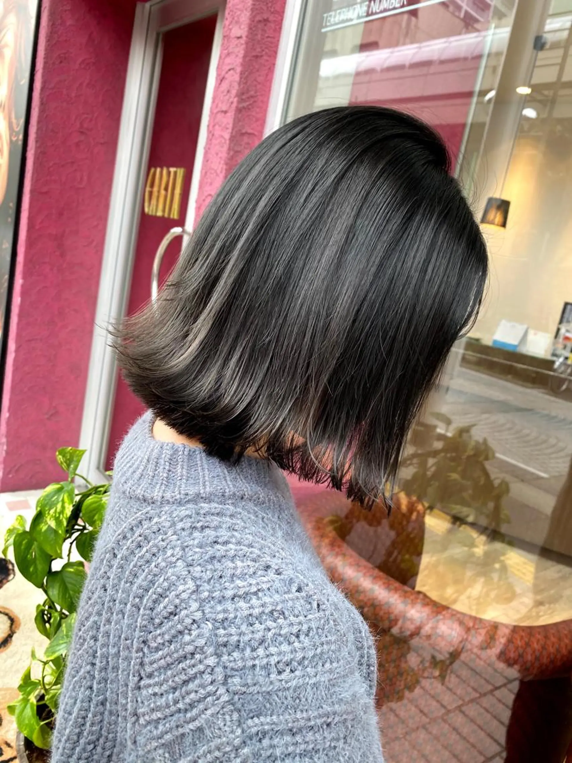 ショート カラー 透明感カラー グレージュ デザインカラー✨新倉 佑奈のヘアスタイル