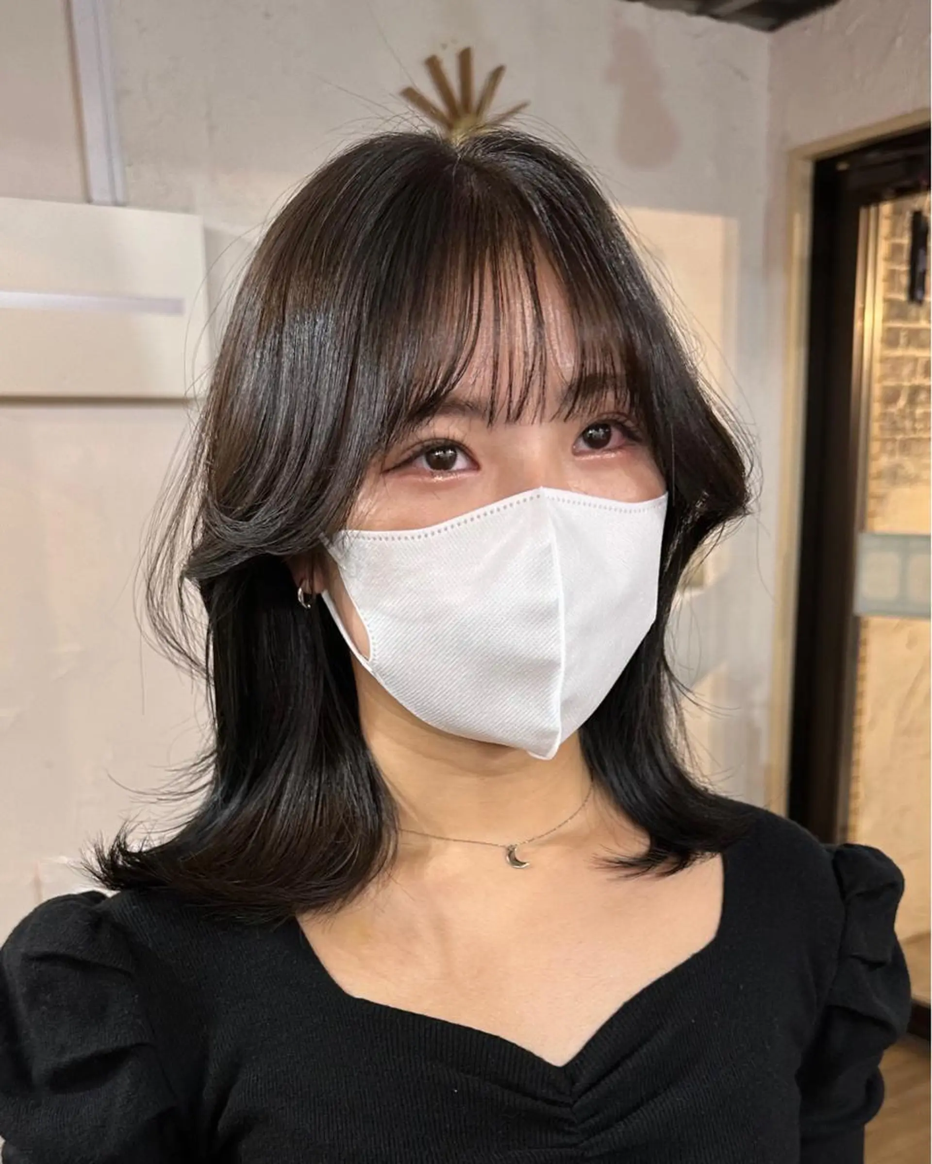 ミディアム カラー 切りっぱなしボブ ショートボブ ミディアムパーマ バレイヤージュ ベージュカラー カット ヘアカラー トリートメント 韓国ヘア レイヤー くびれヘアMATSUのヘアスタイル