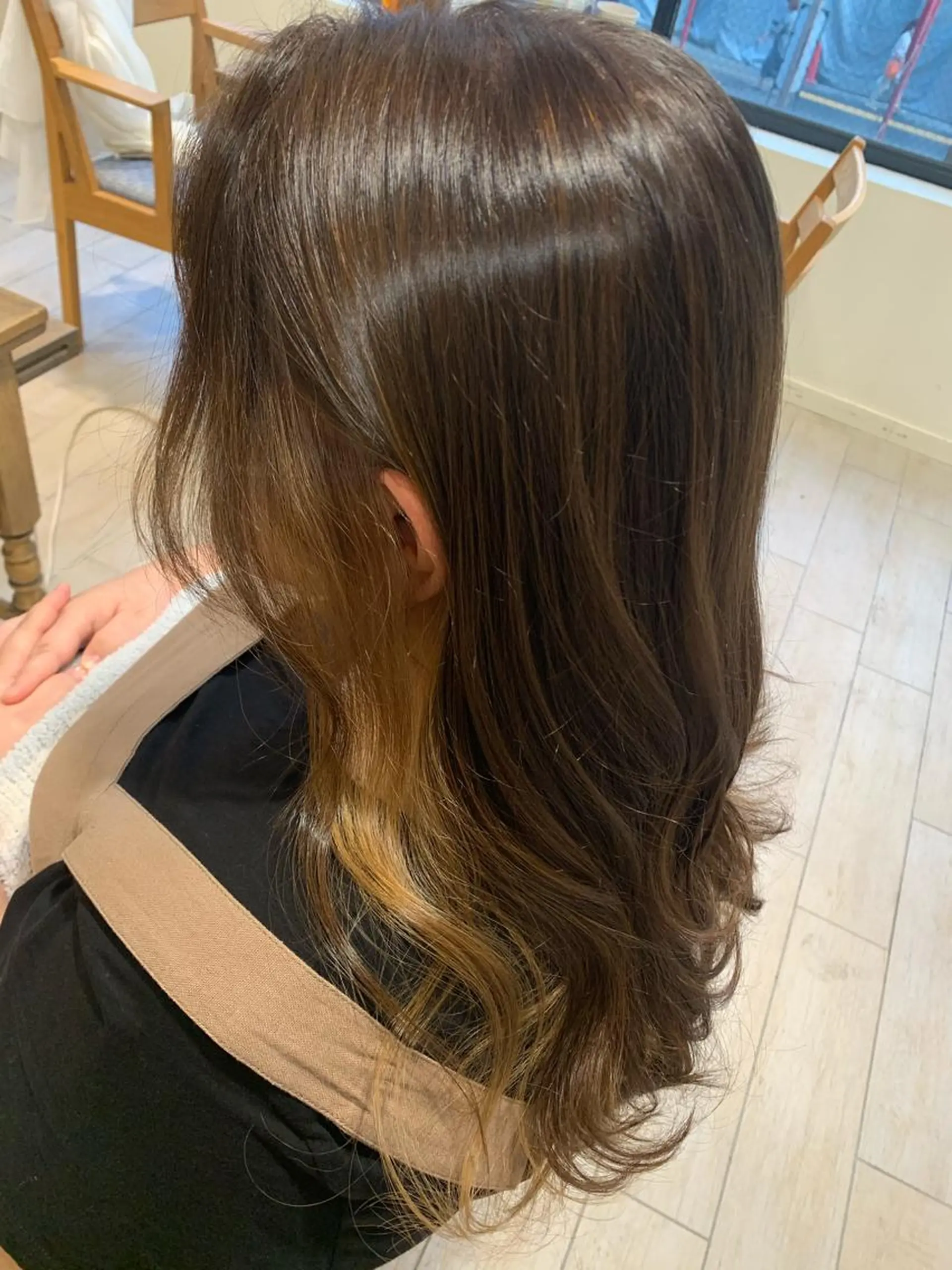 ロング カラー インナーカラー 勝野 優佳のヘアスタイル