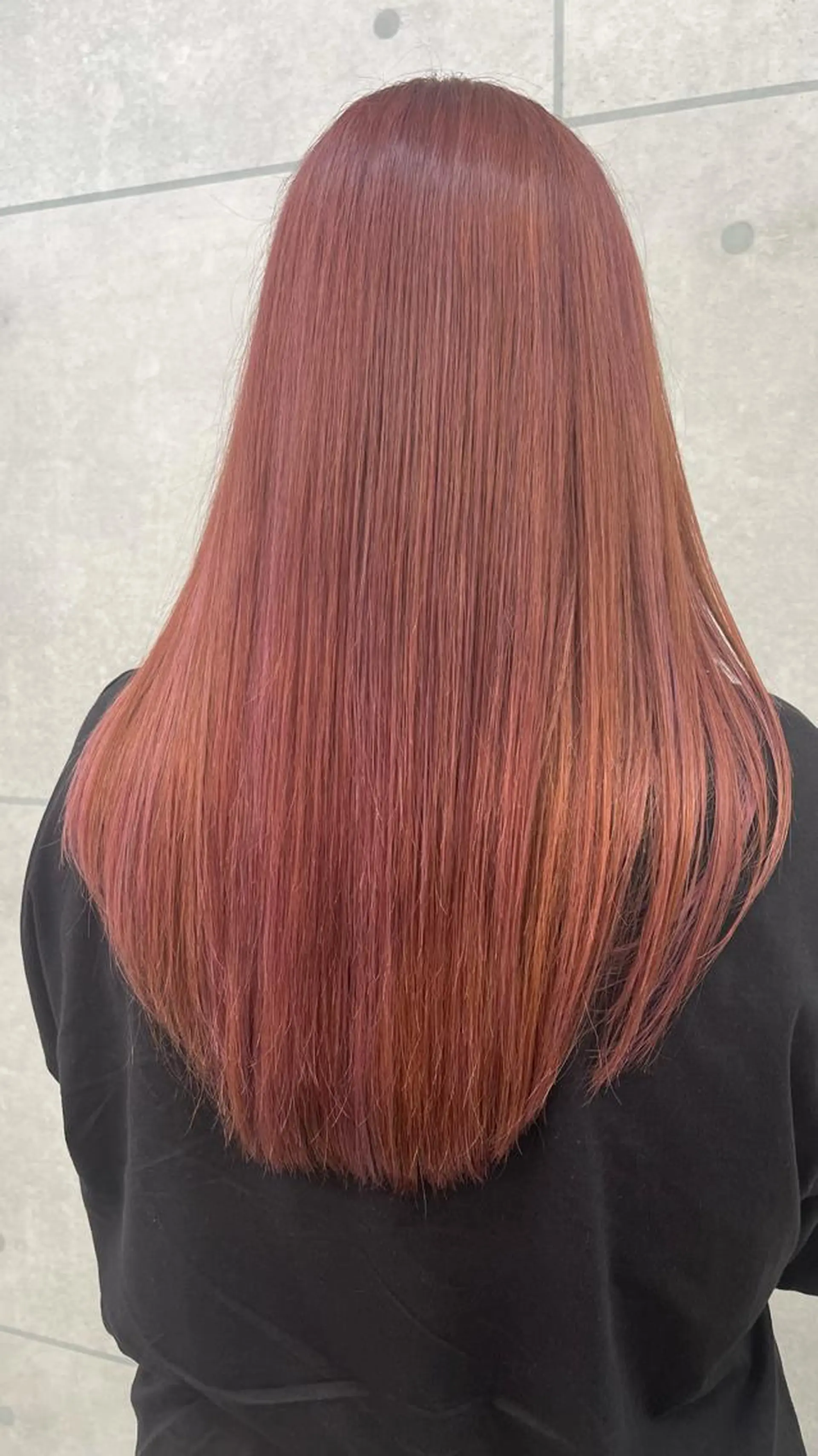 セミロング カラー ブリーチ ピンクカラー GENDER hair &eyeのヘアスタイル