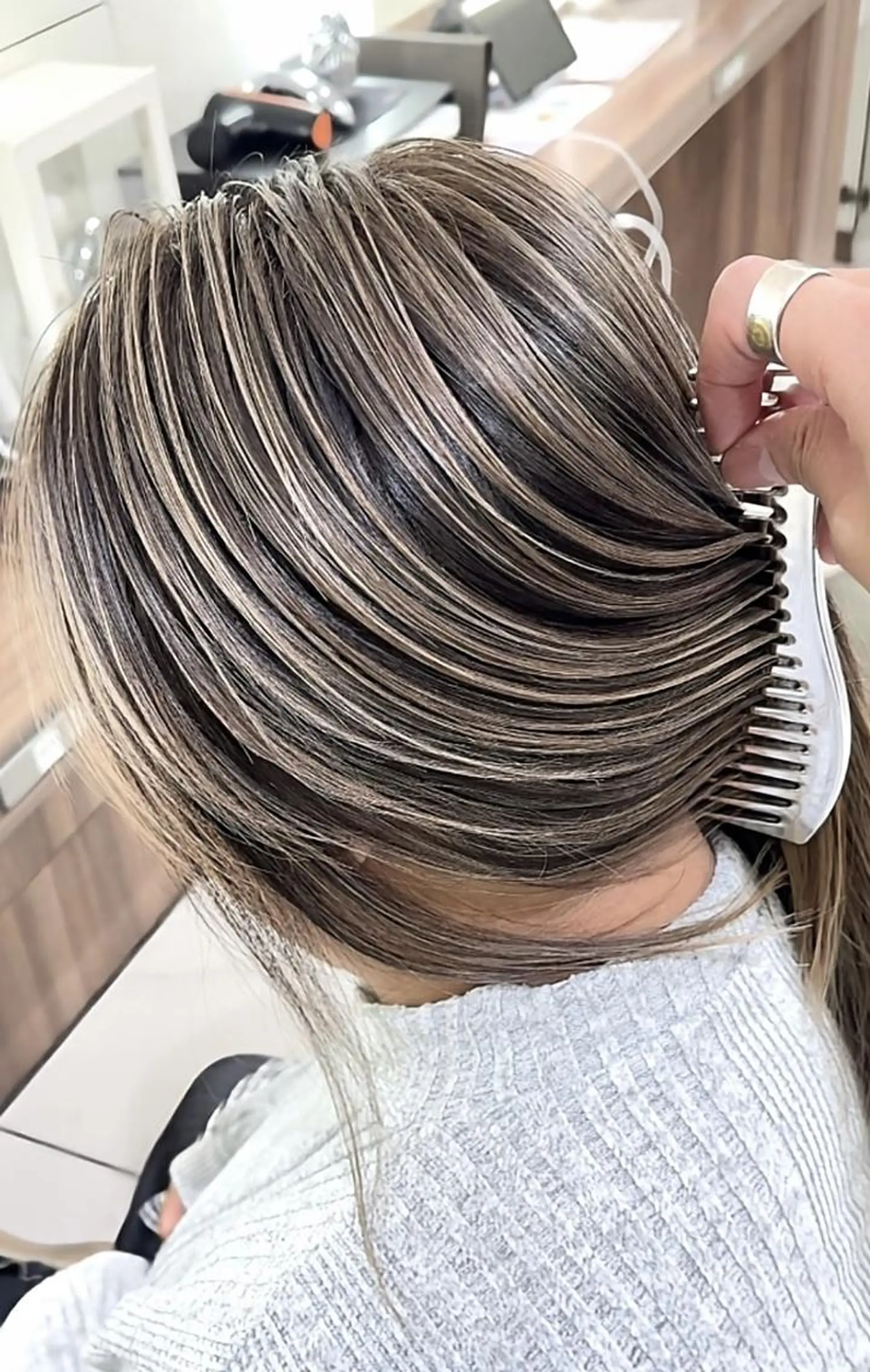 ロング カラー バレイヤージュ 髪質改善 レイヤーカット カット ヘアカラー トリートメント 山崎俊輔/髪質改善 /バレイヤージュのヘアスタイル