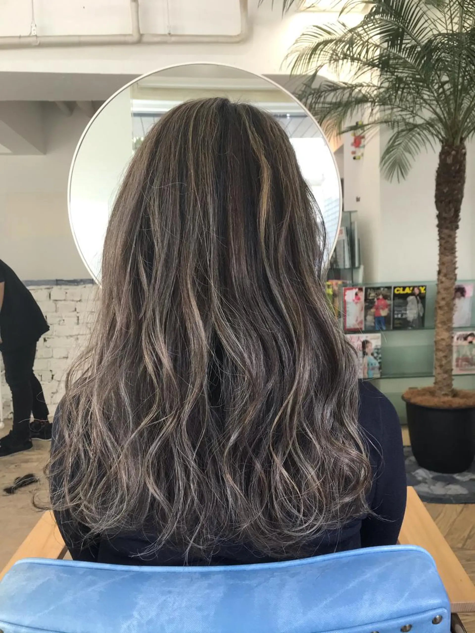 ロング カラー ヘアアレンジ アッシュ ハイライトカラー 3Dハイライト ハイライト 松井 敬太郎のヘアスタイル