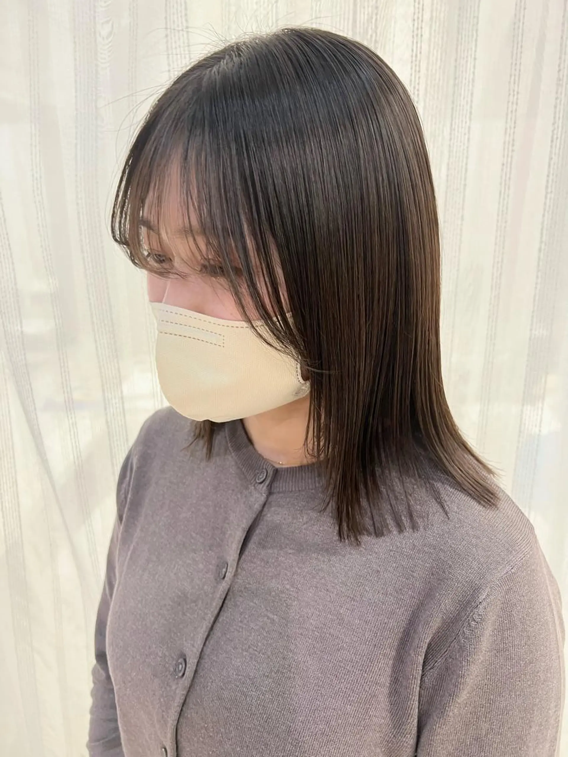 ミディアム 顔まわりレイヤー レイヤーカット 個性派／中韓ネイル SAKURAのネイルデザイン