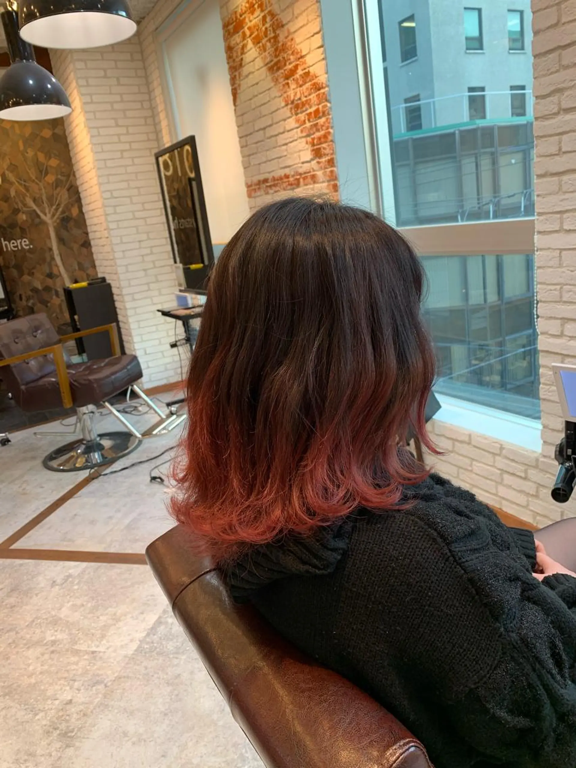 セミロング カラー グラデーションカラー ピンクカラー 髪質改善/白髪ぼかし KENTAのヘアスタイル