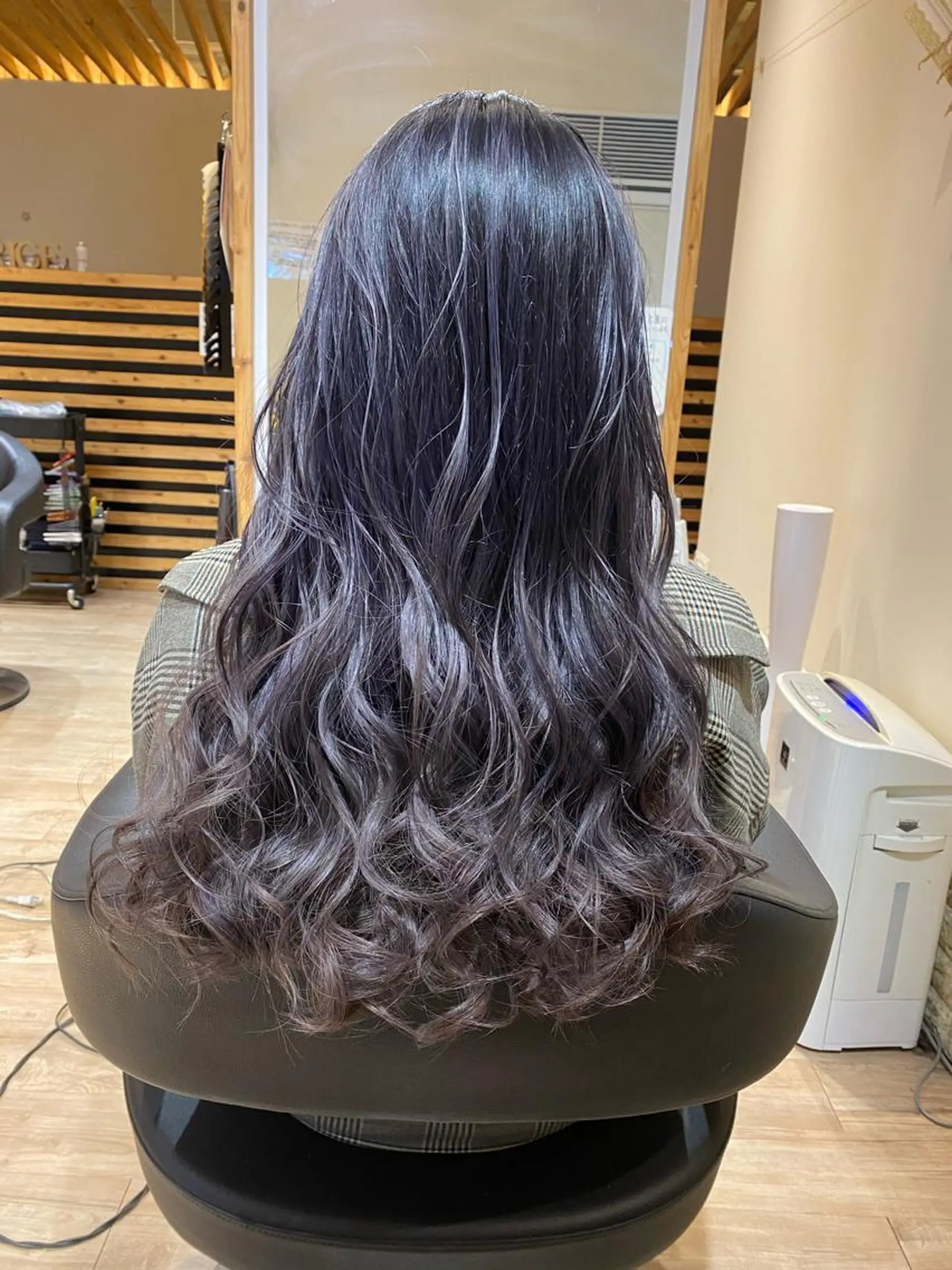 ロング カラー 関口 友行のヘアスタイル
