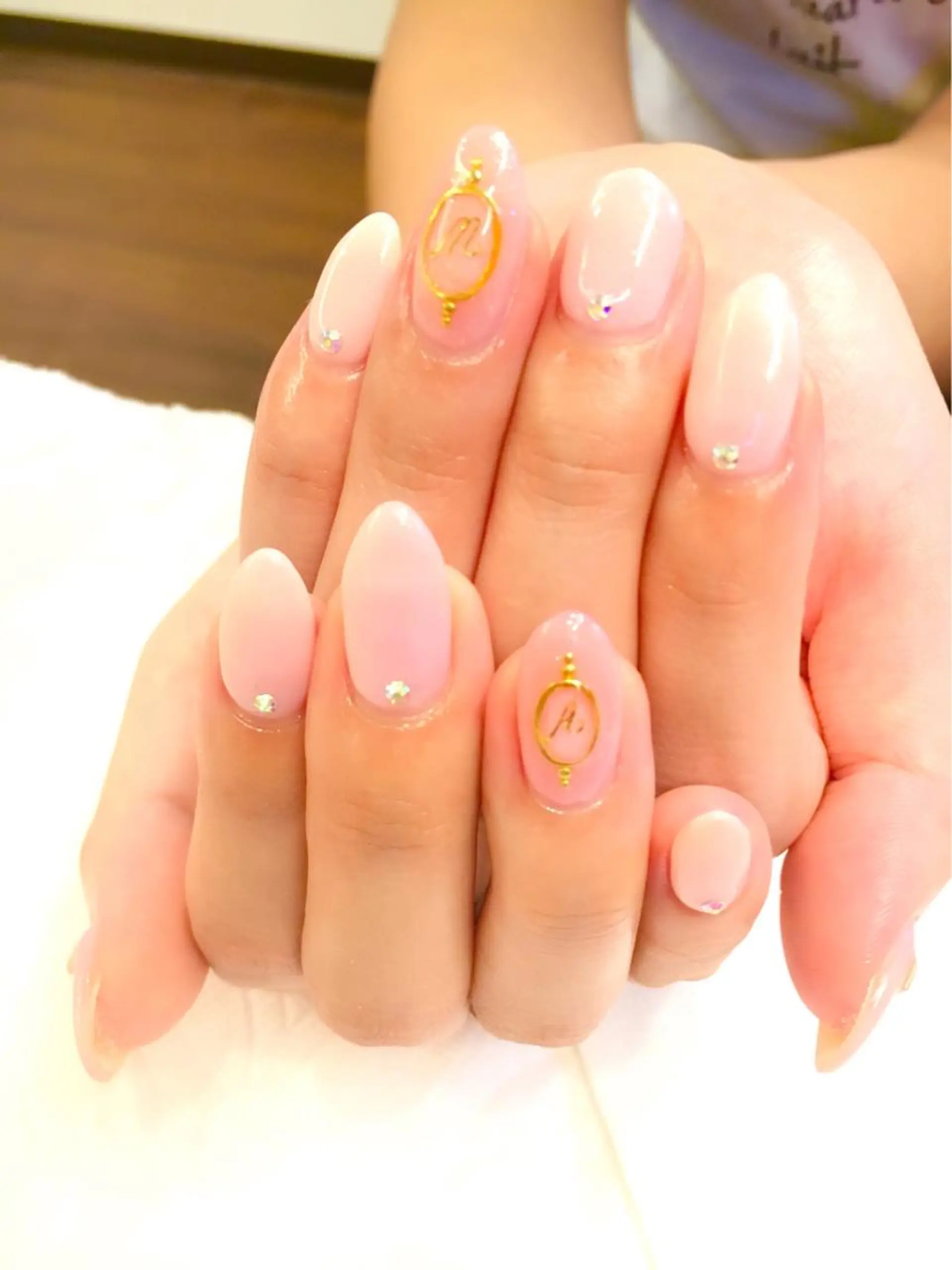 ネイル フットネイル ジェルネイル ミラーネイル パラジェル 春ネイル clover nailのネイルデザイン