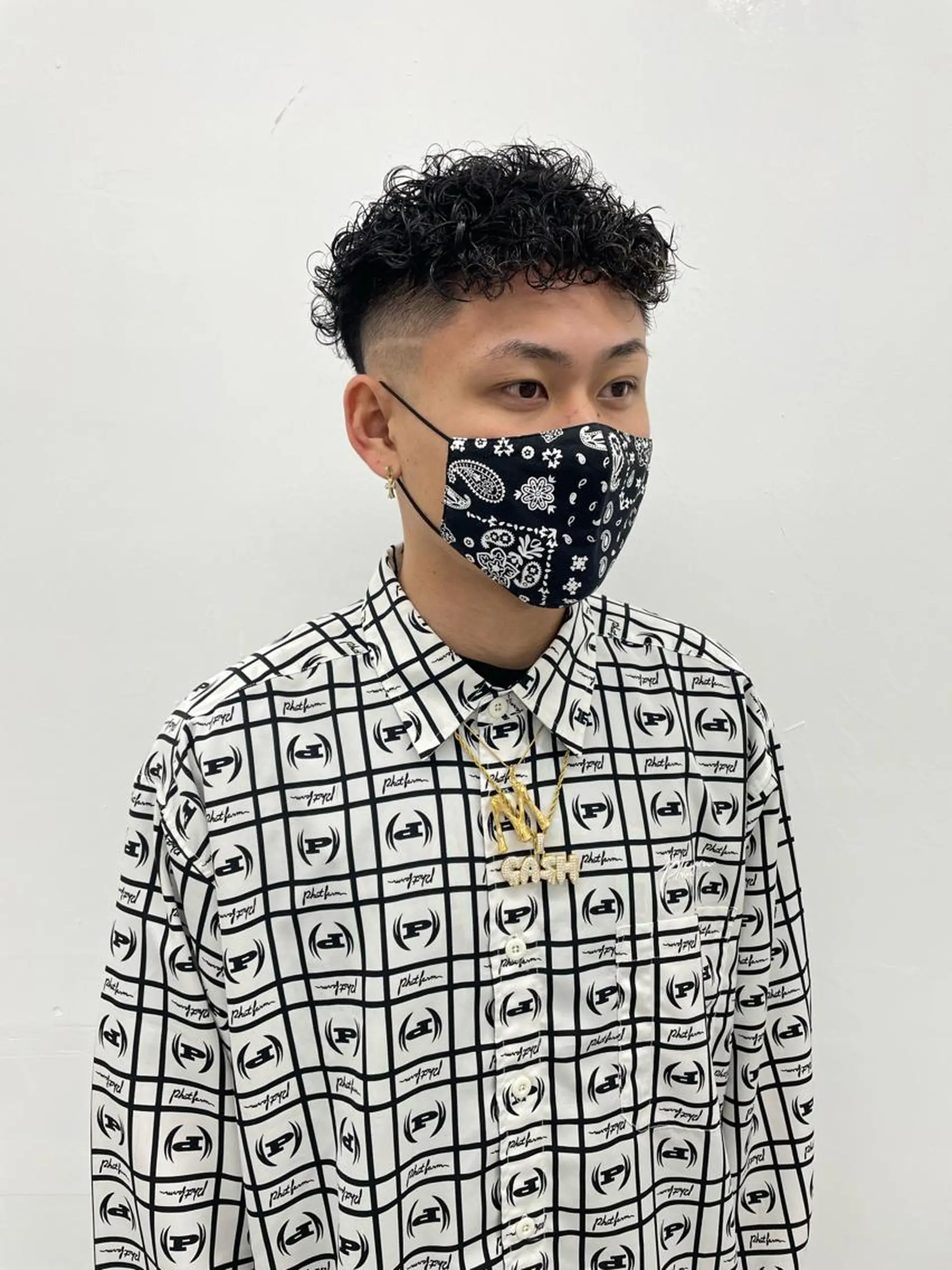 パーマ メンズ センターパート フェードカット マッシュ メンズパーマ プードルパーマ カット パーマ スパイキーパーマ 柏NO1 藤本葉のヘアスタイル