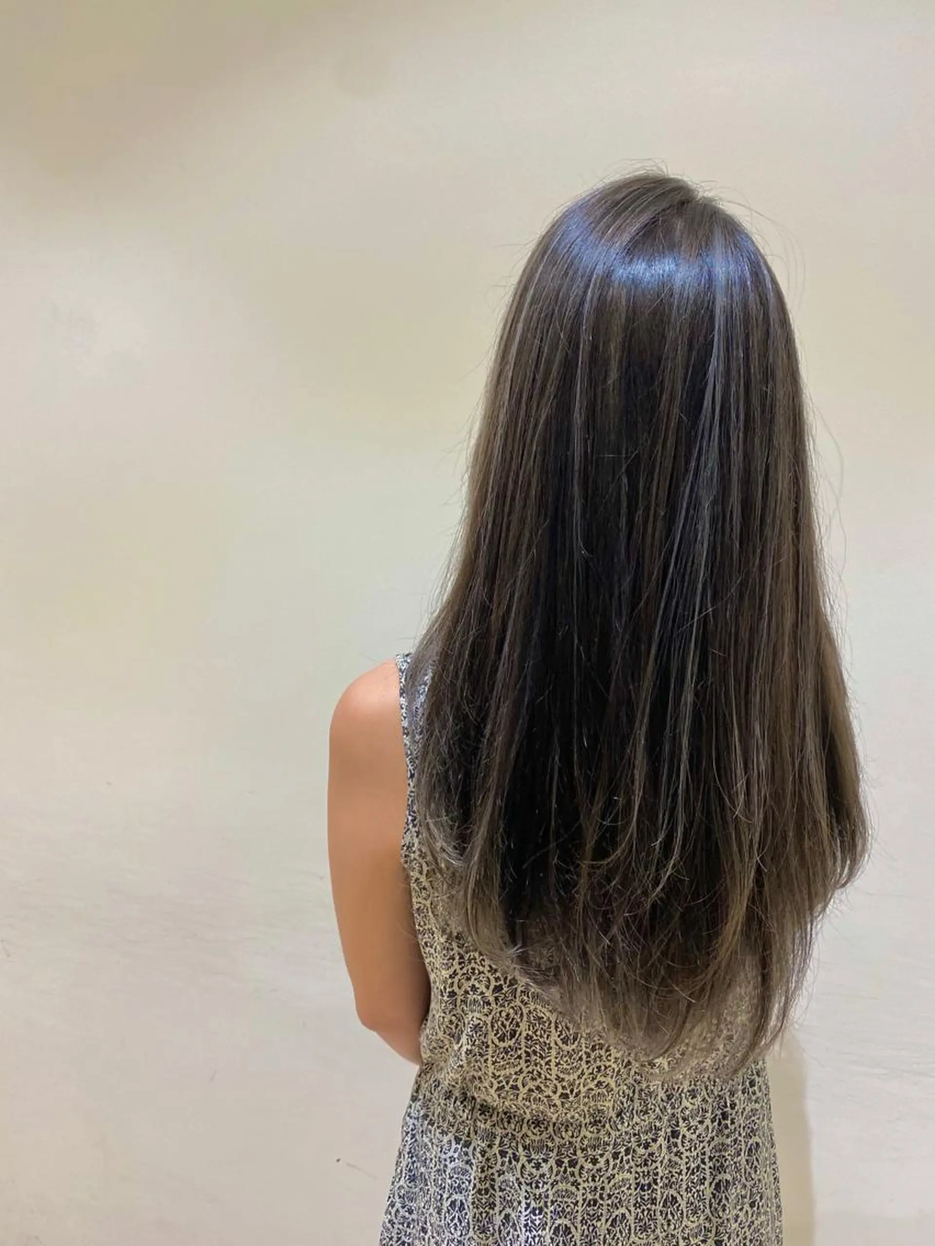 ロング カラー ハイライトカラー 外国人風カラー ハイライト ヘアカラー トリートメント ꧁𐬹川端 さくら𐬹꧂のヘアスタイル