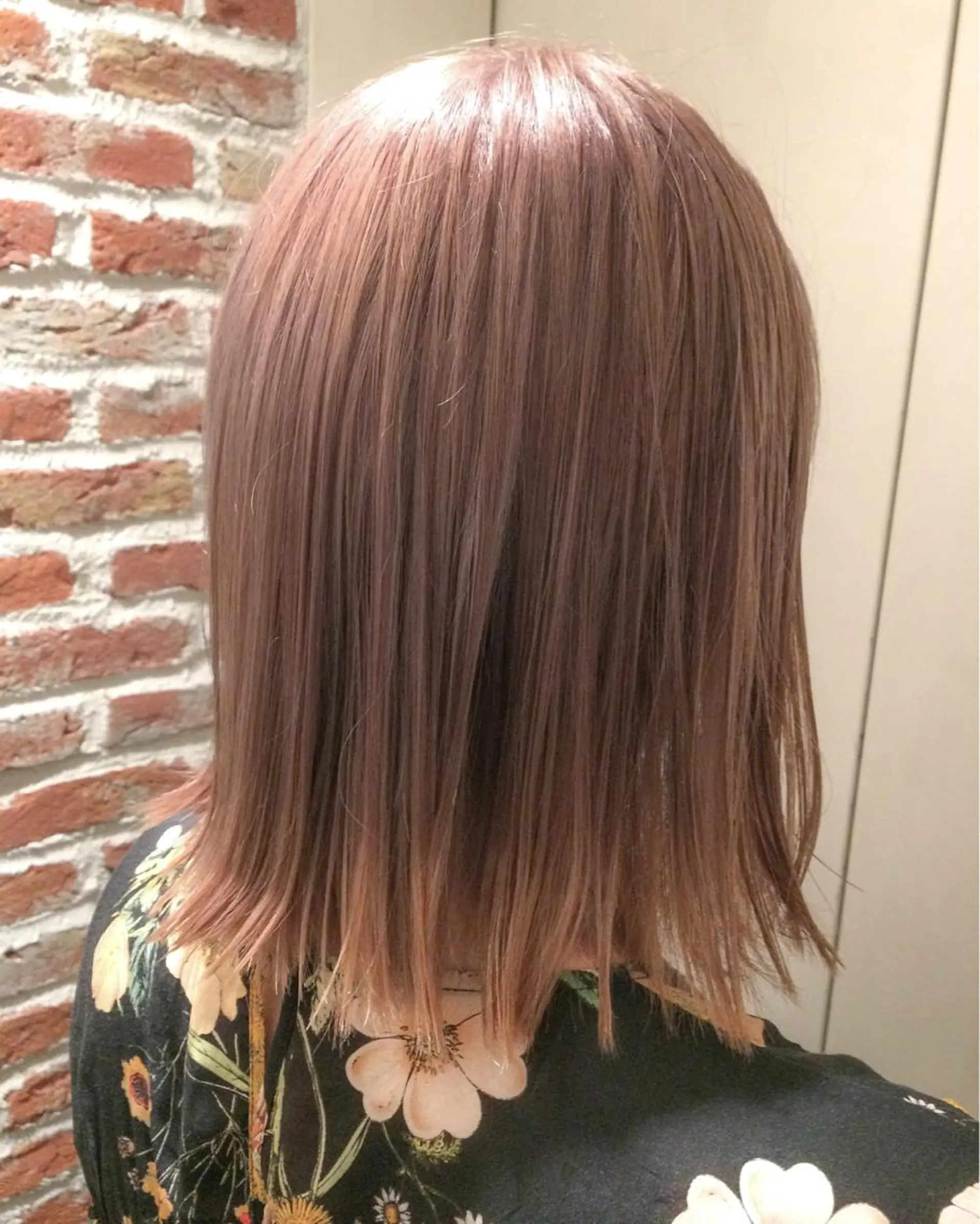 ミディアム ホワイト&レイヤーカ ットエクステ長畠俊輔のヘアスタイル