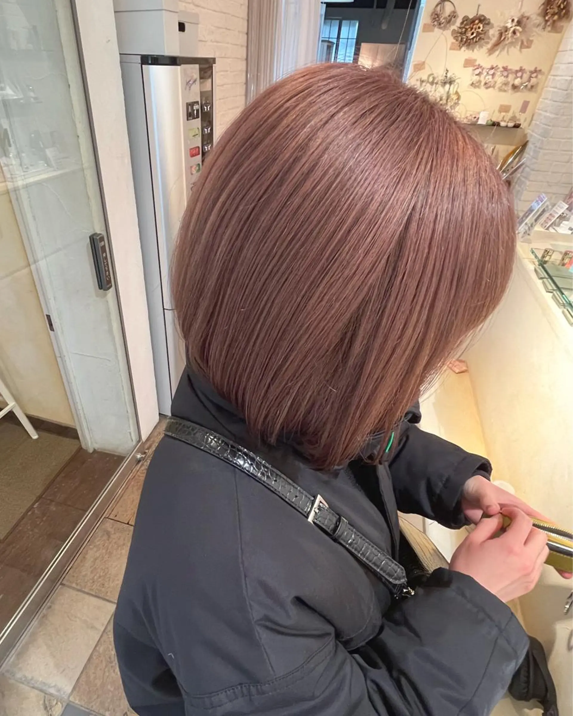 ショート 石井 歩奈のヘアスタイル