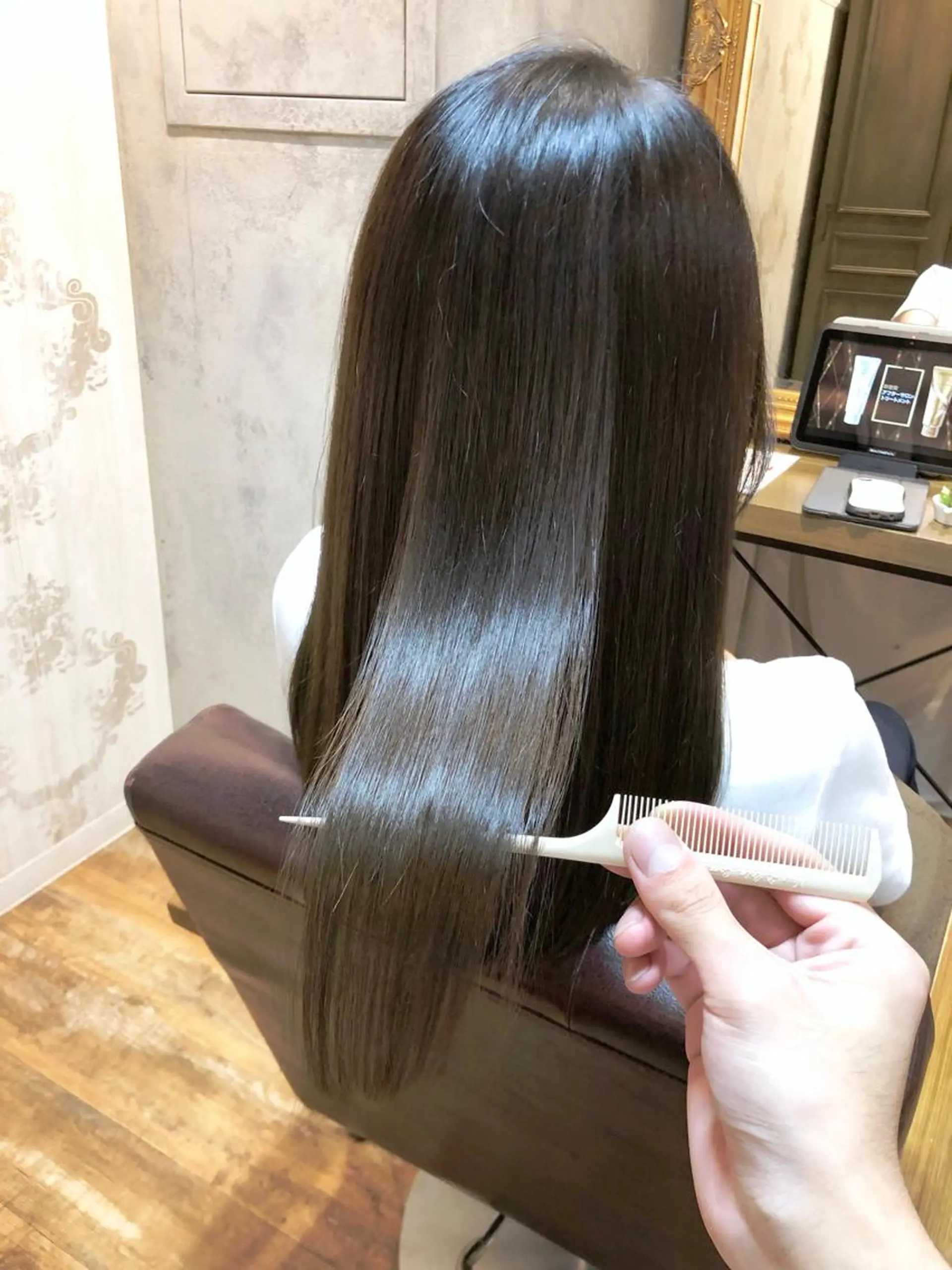 セミロング カラー カット ヘアカラー トリートメント 髪質改善くすみカラー 🍀/石川大輔のヘアスタイル