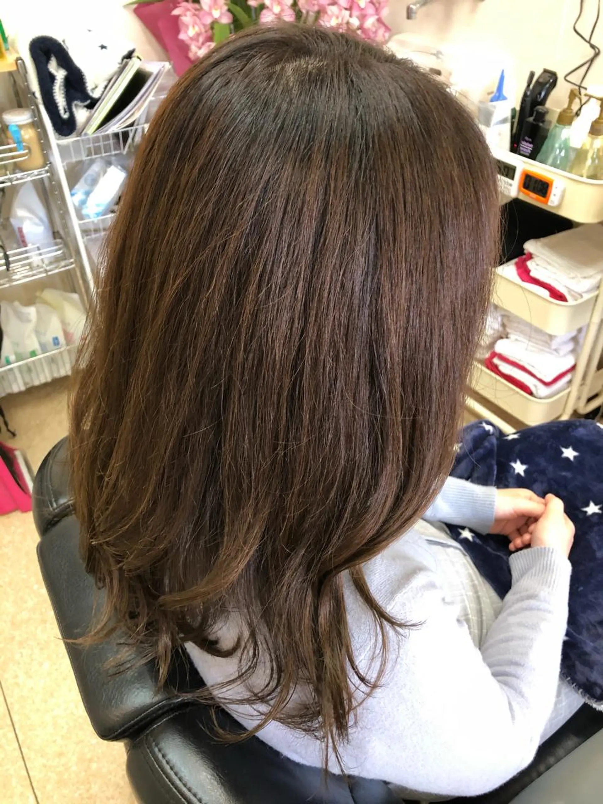セミロング カラー 石塚 浩のヘアスタイル