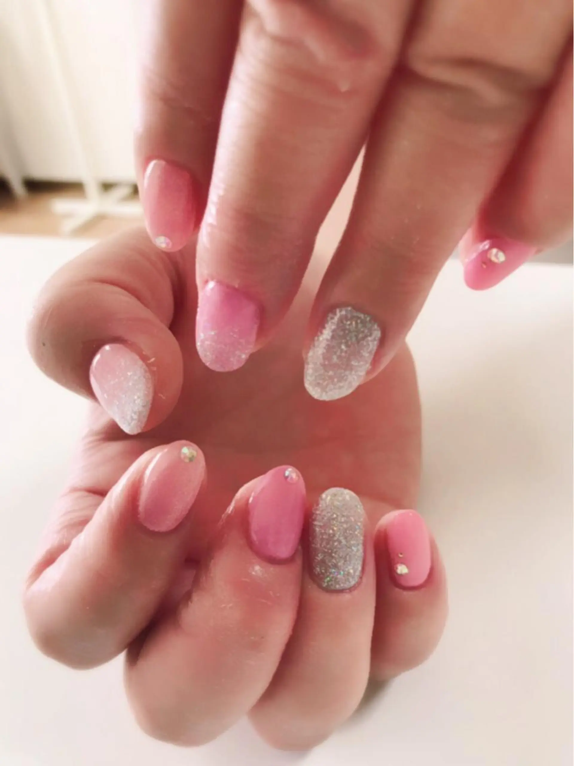 ネイル アートネイル 長さ出し フットネイル グリーン ニュアンスネイル Lily Roseスタッフ一同のマツエク・マツパデザイン