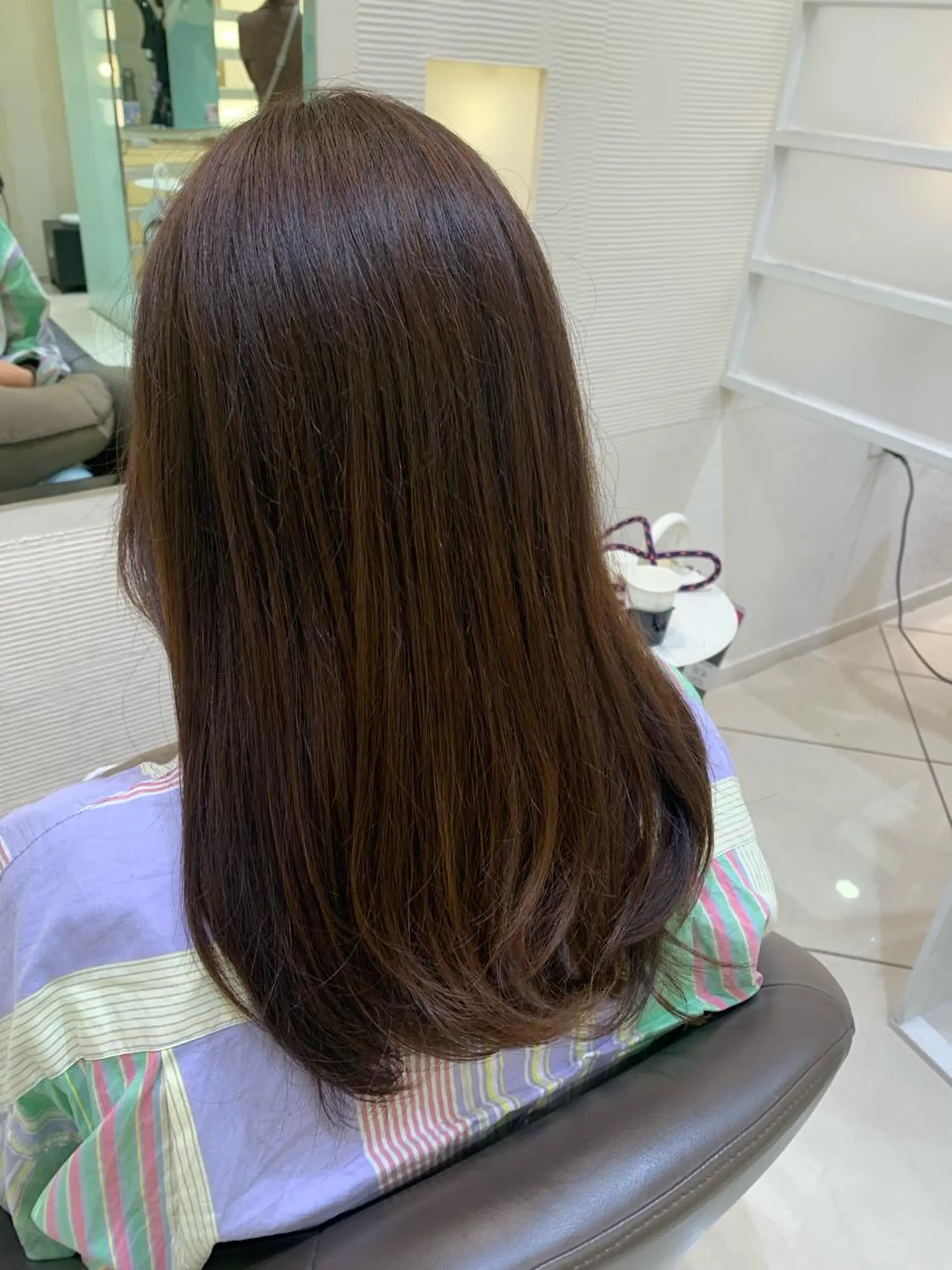 セミロング 韓国レイヤー🪽 耳ツボジュエリーのヘアスタイル