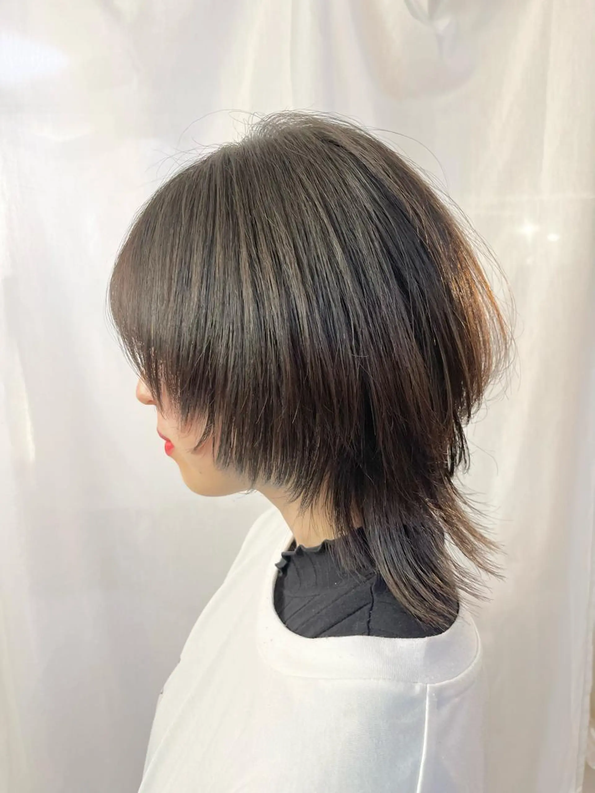 ミディアム ウルフカット 透明感カラー/ ブリーチ無し/RYOのヘアスタイル