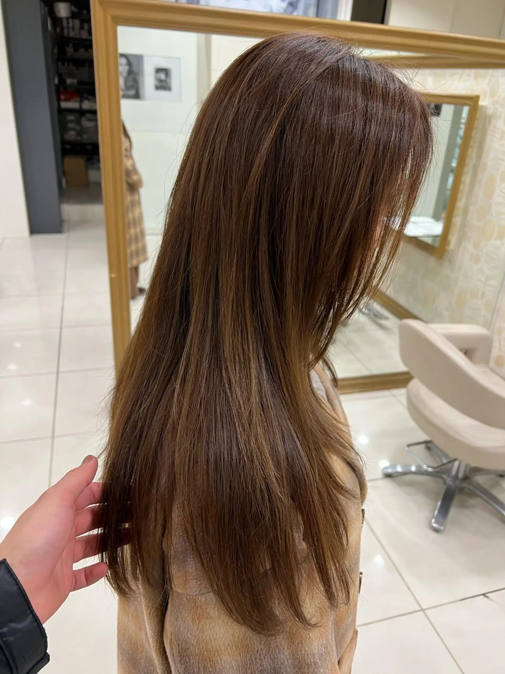 ロング トリートメント ヘアカラー トリートメント ⭐️艶感カラー⭐️ 小飯田　武斗のヘアスタイル