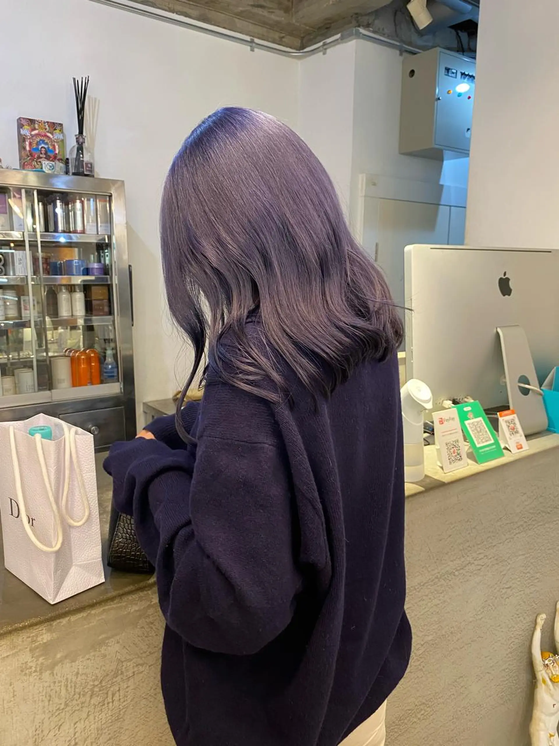 セミロング カラー vixus  the bay所属・vixus mamiのヘアスタイル