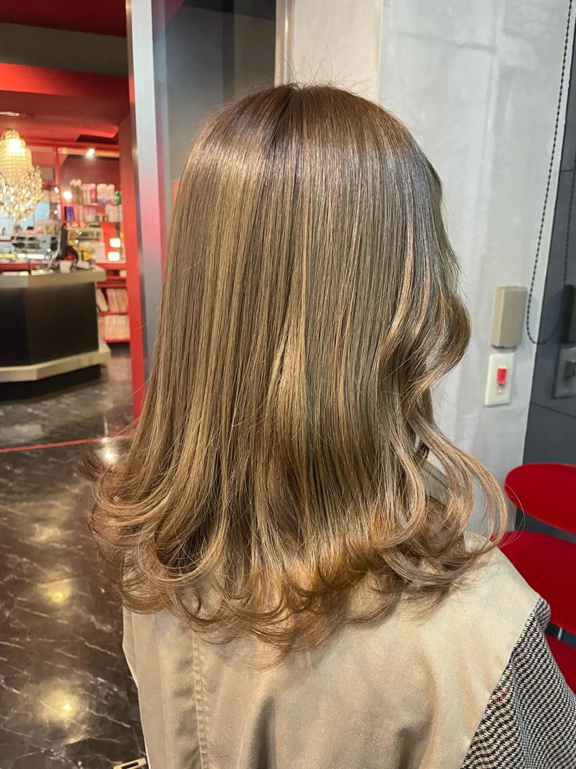 ミディアム ミルクティーブラウン ヘアカラー トリートメント hair salon Lihina所属・韓国ヘア🇰🇷 FUMINAのヘアスタイル