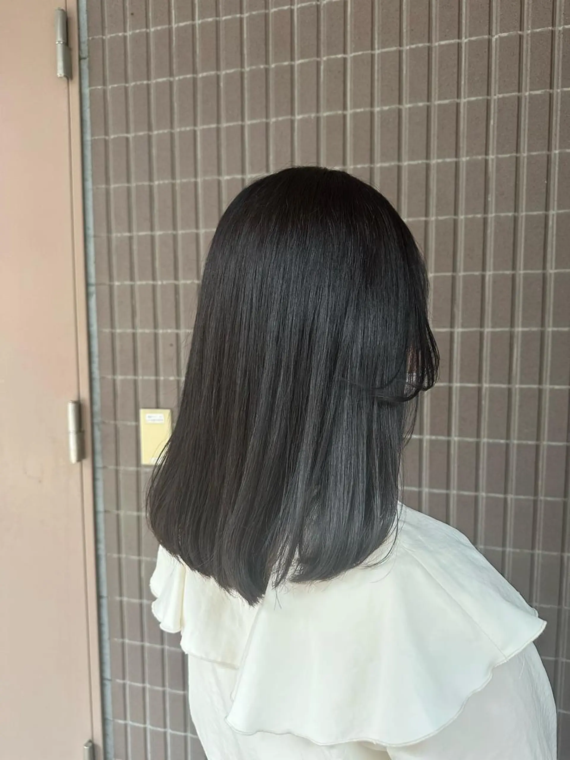 セミロング カラー 透明感カラー 清水 遥香のヘアスタイル