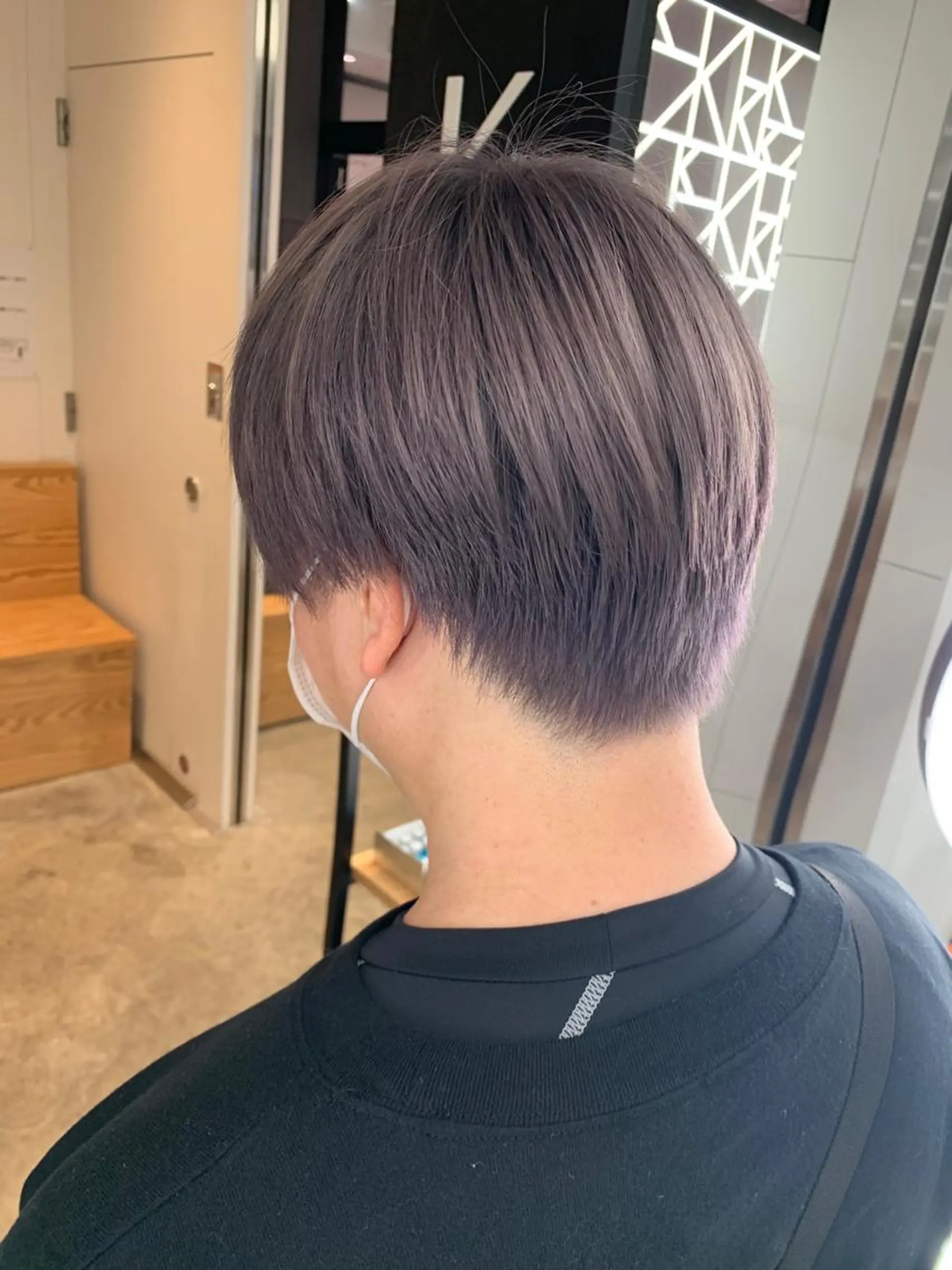 ショート カラー グレージュ ラベンダーカラー ラベンダーグレージュ ラベンダーグレー yui .のヘアスタイル