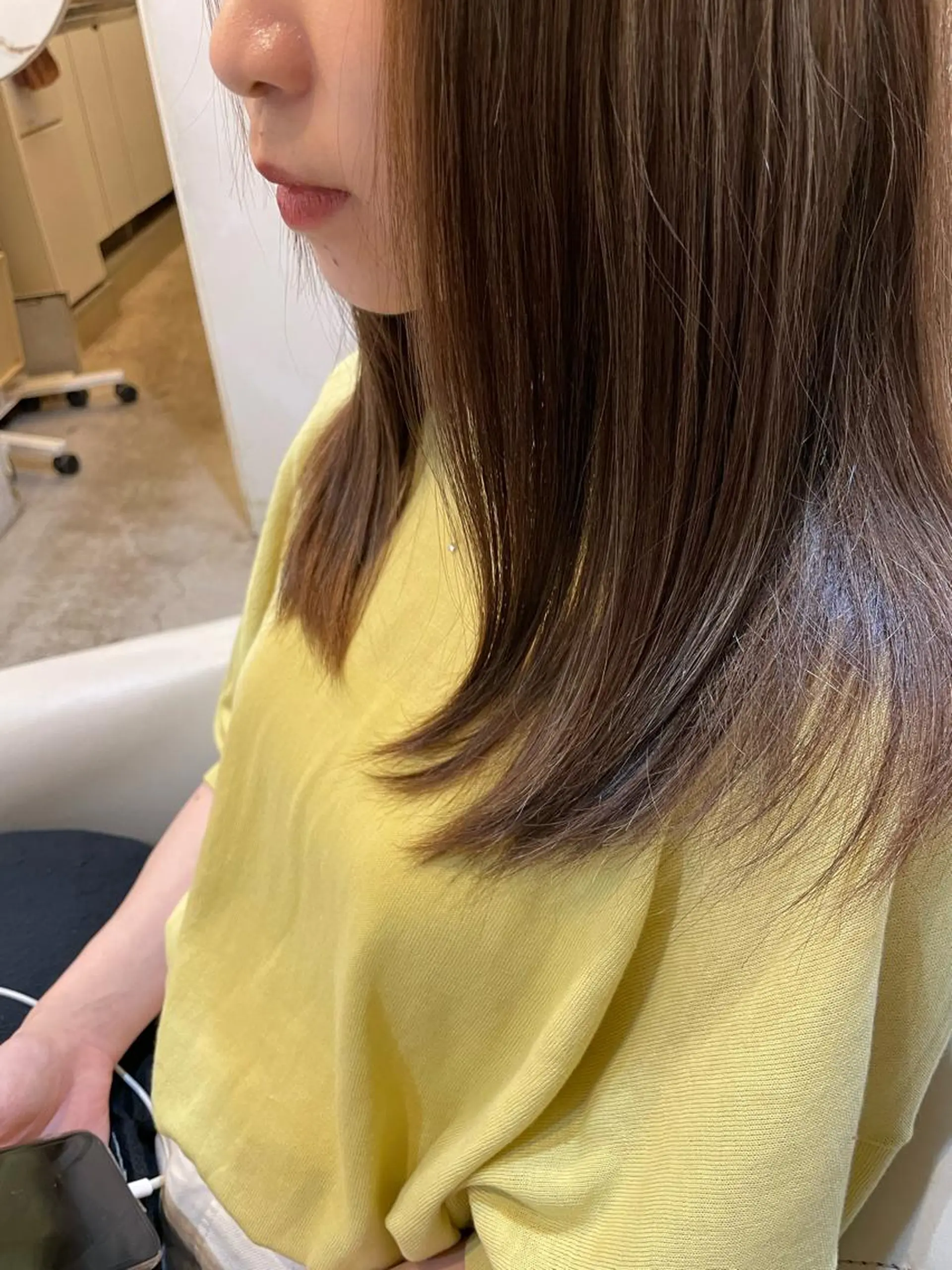 ミディアム カラー 宮下 祐香のヘアスタイル