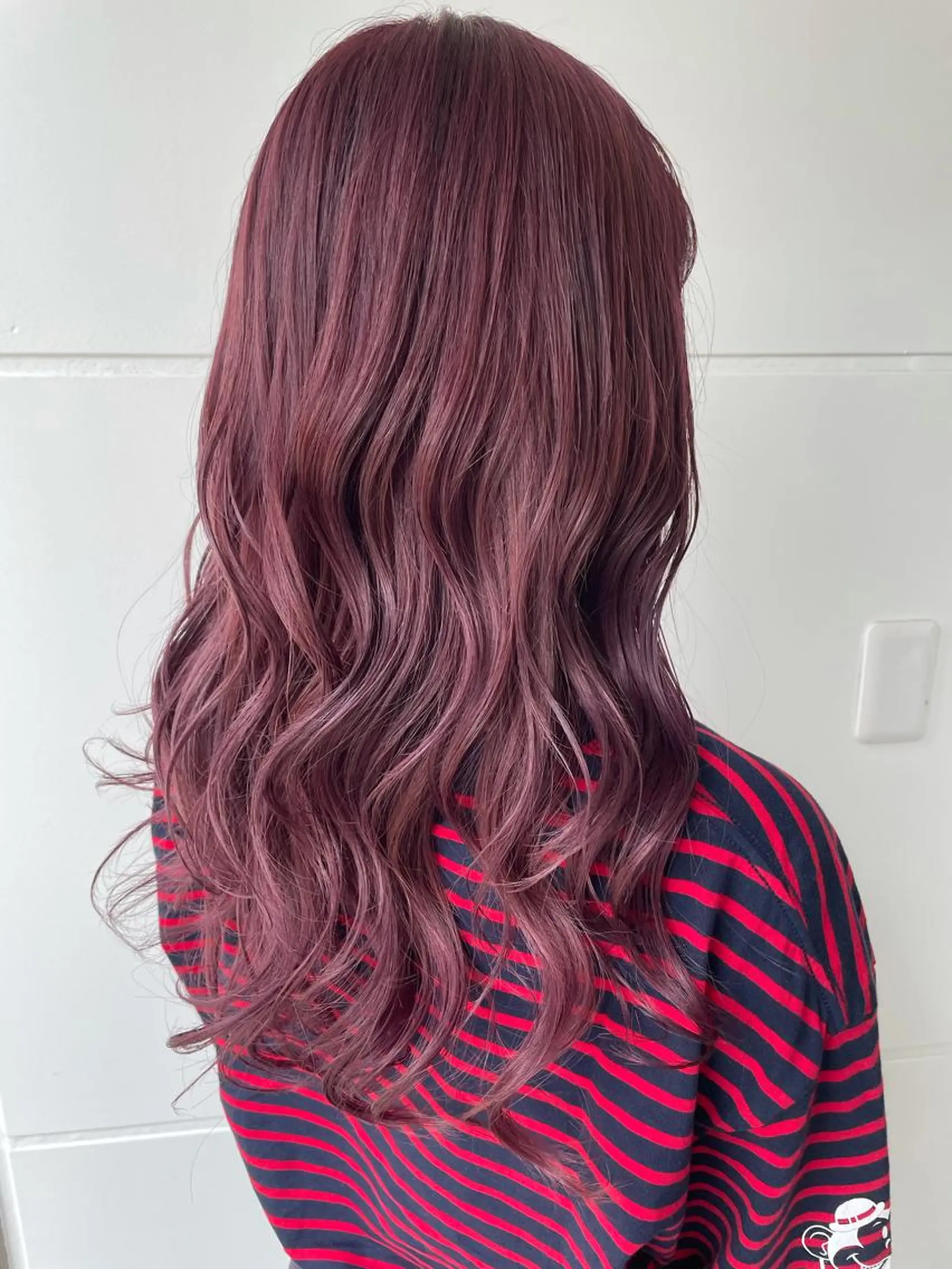 ロング カラー ヘアアレンジ ブリーチ ケアブリーチ ピンクカラー ピンクパープル パープルカラー ヘアカラー トリートメント たかいわ みきのヘアスタイル