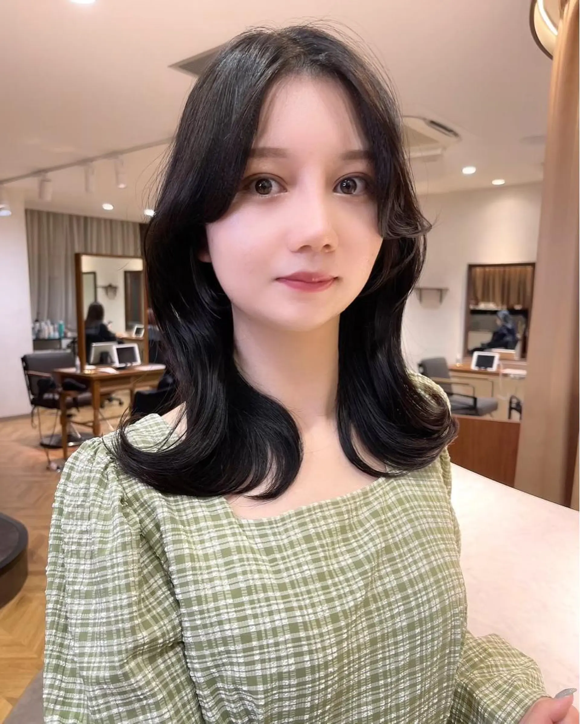 セミロング カラー 《髪質改善✖️オリー ブ🧸》小嶋拓也のヘアスタイル