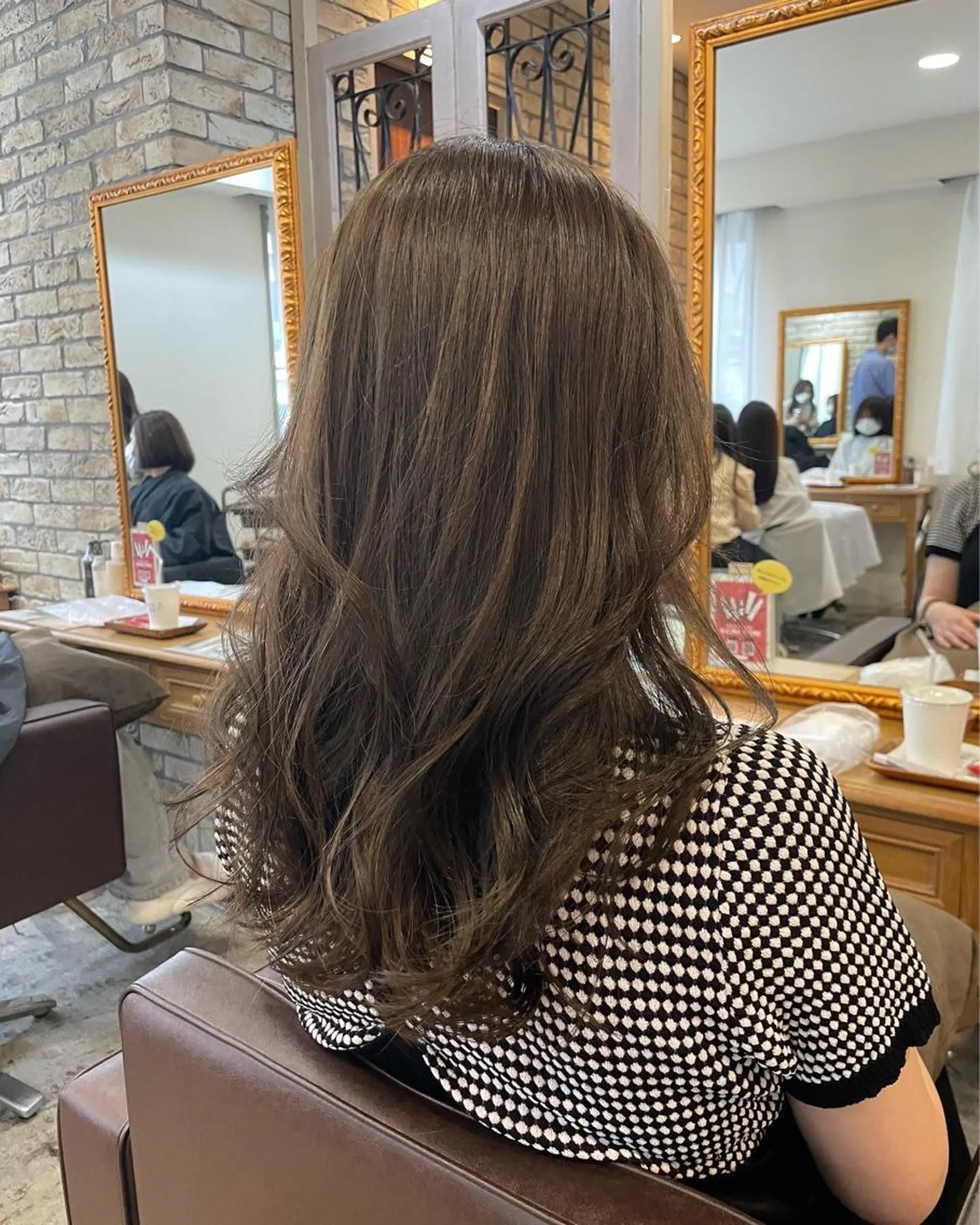 セミロング カラー ヘアアレンジ ブリーチ ブラウンカラー ブリーチなしカラー カット ヘアカラー トリートメント ヘアセット 髪質改善特化 🫧松野力也のヘアスタイル
