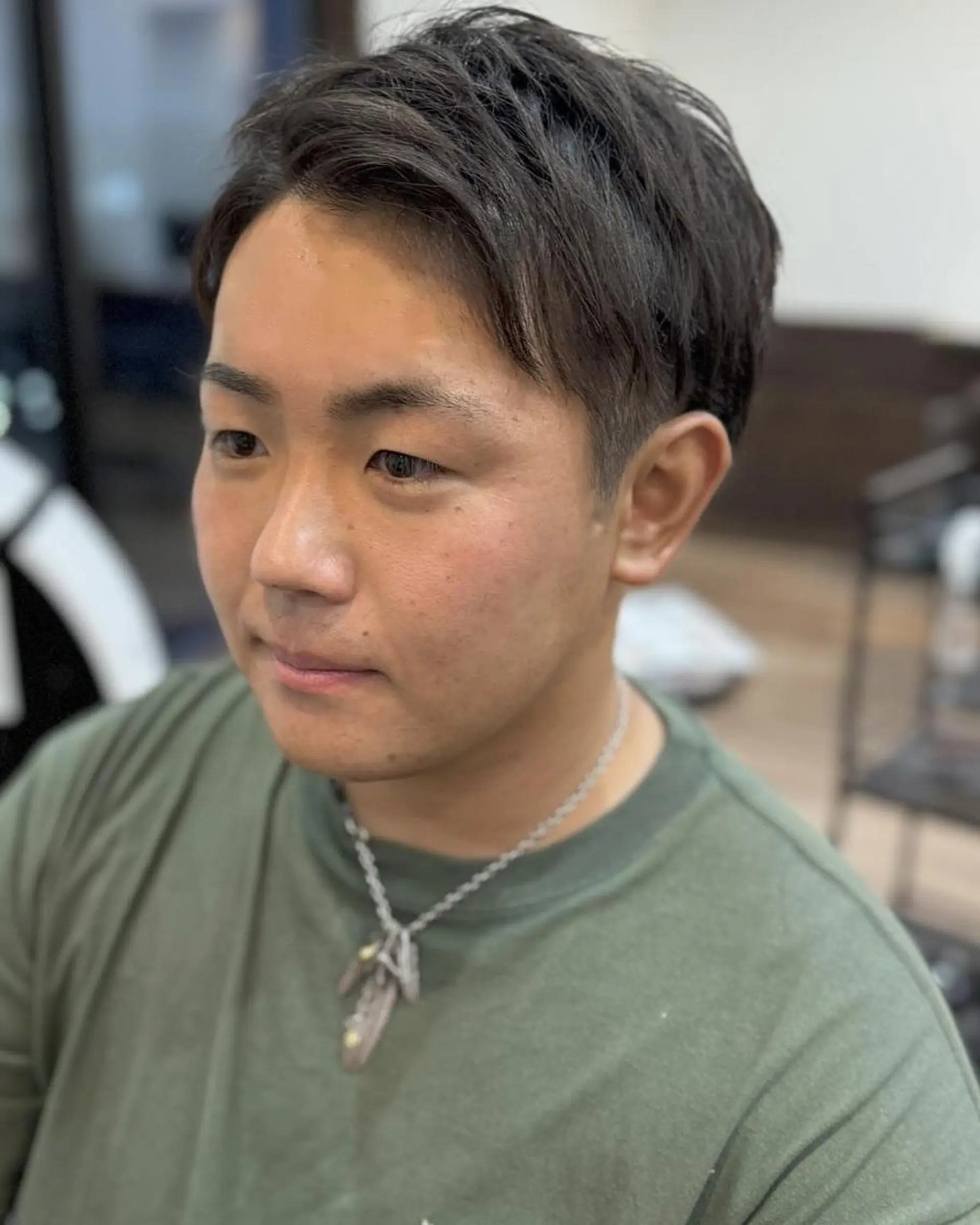 メンズ カット 岩﨑 智穂のヘアスタイル