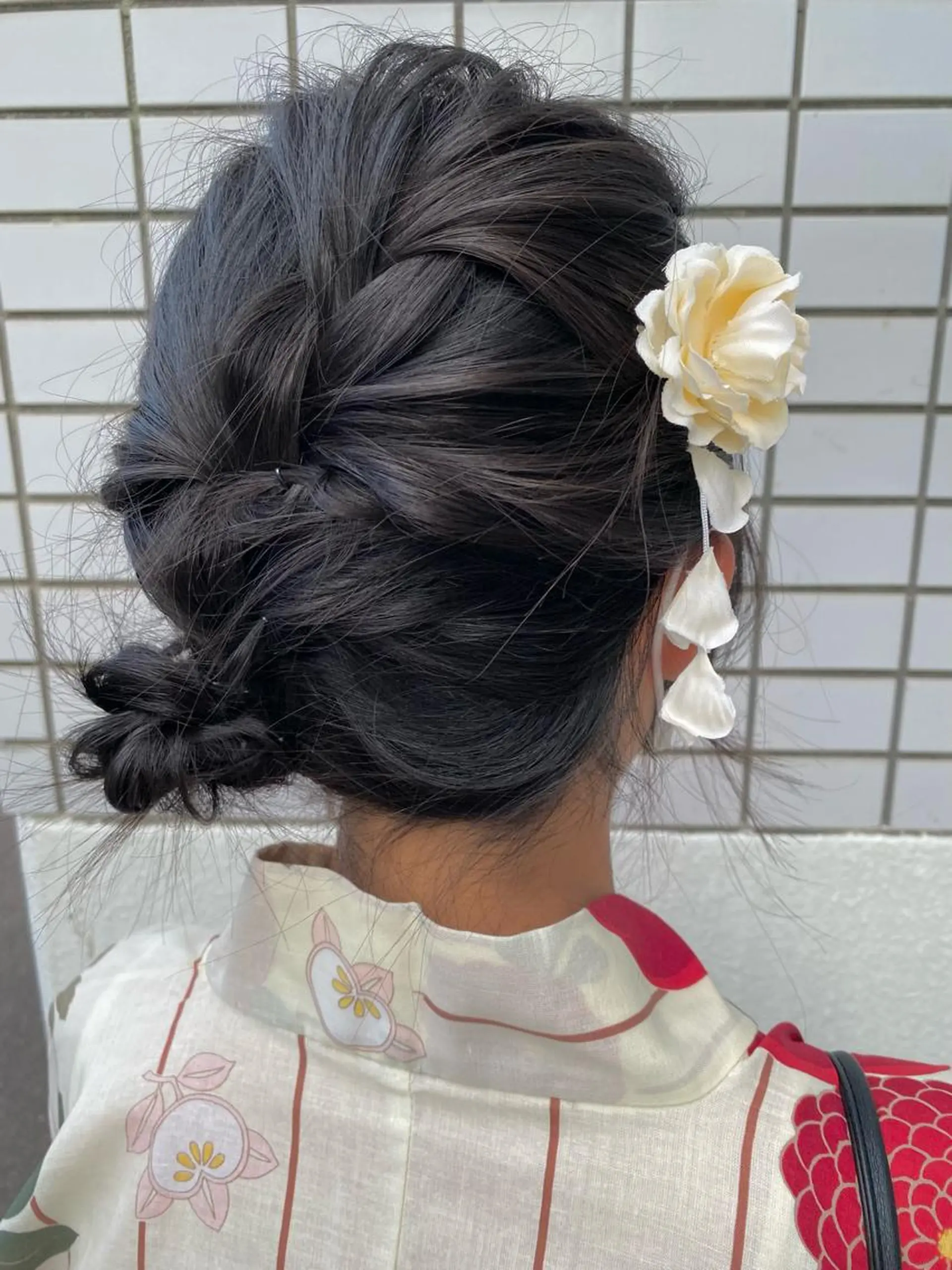 ミディアム ヘアアレンジ 斎藤 愛菜のヘアスタイル