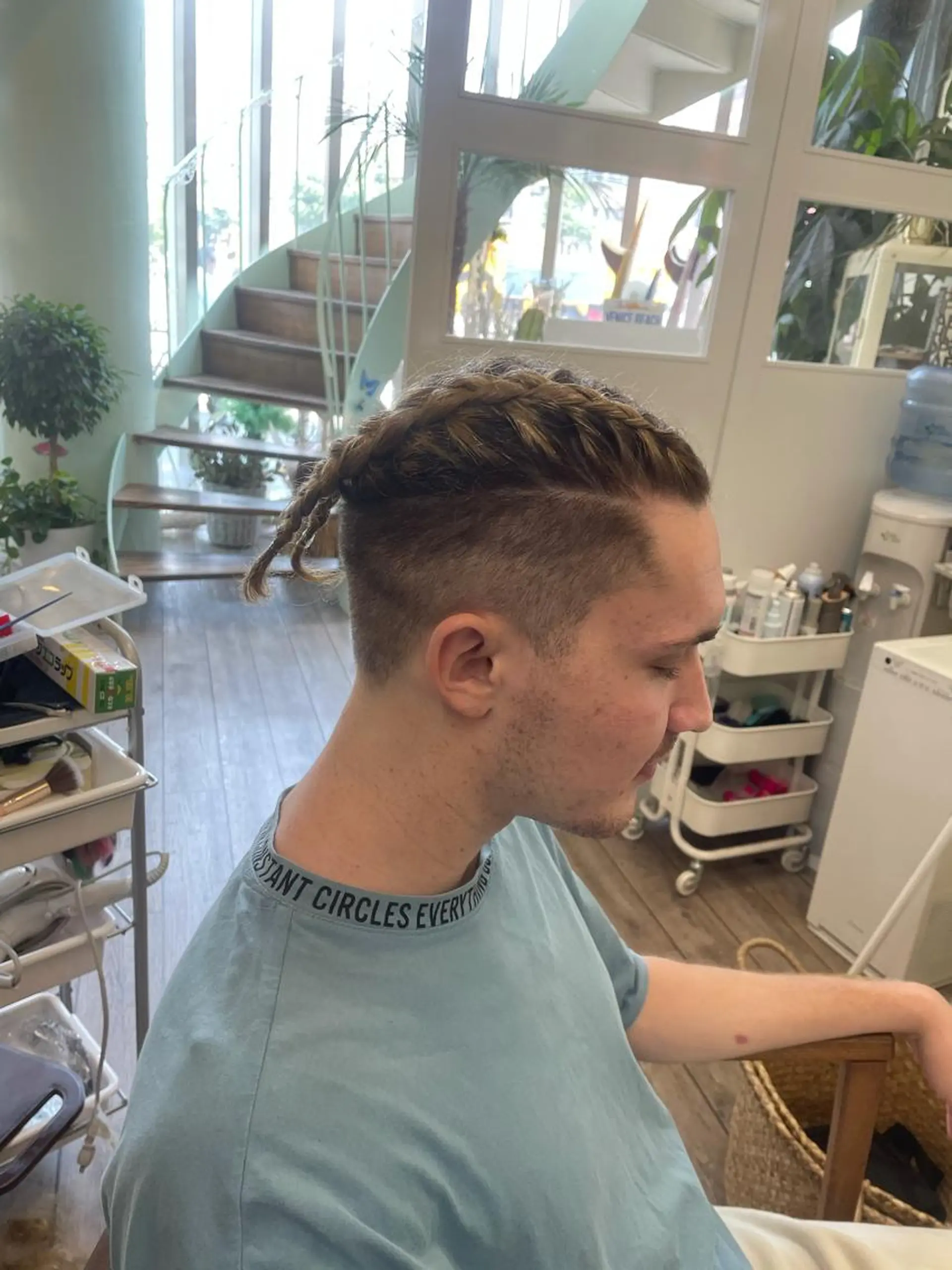 ヘアアレンジ メンズ WEST OLAND加藤圭介のヘアスタイル