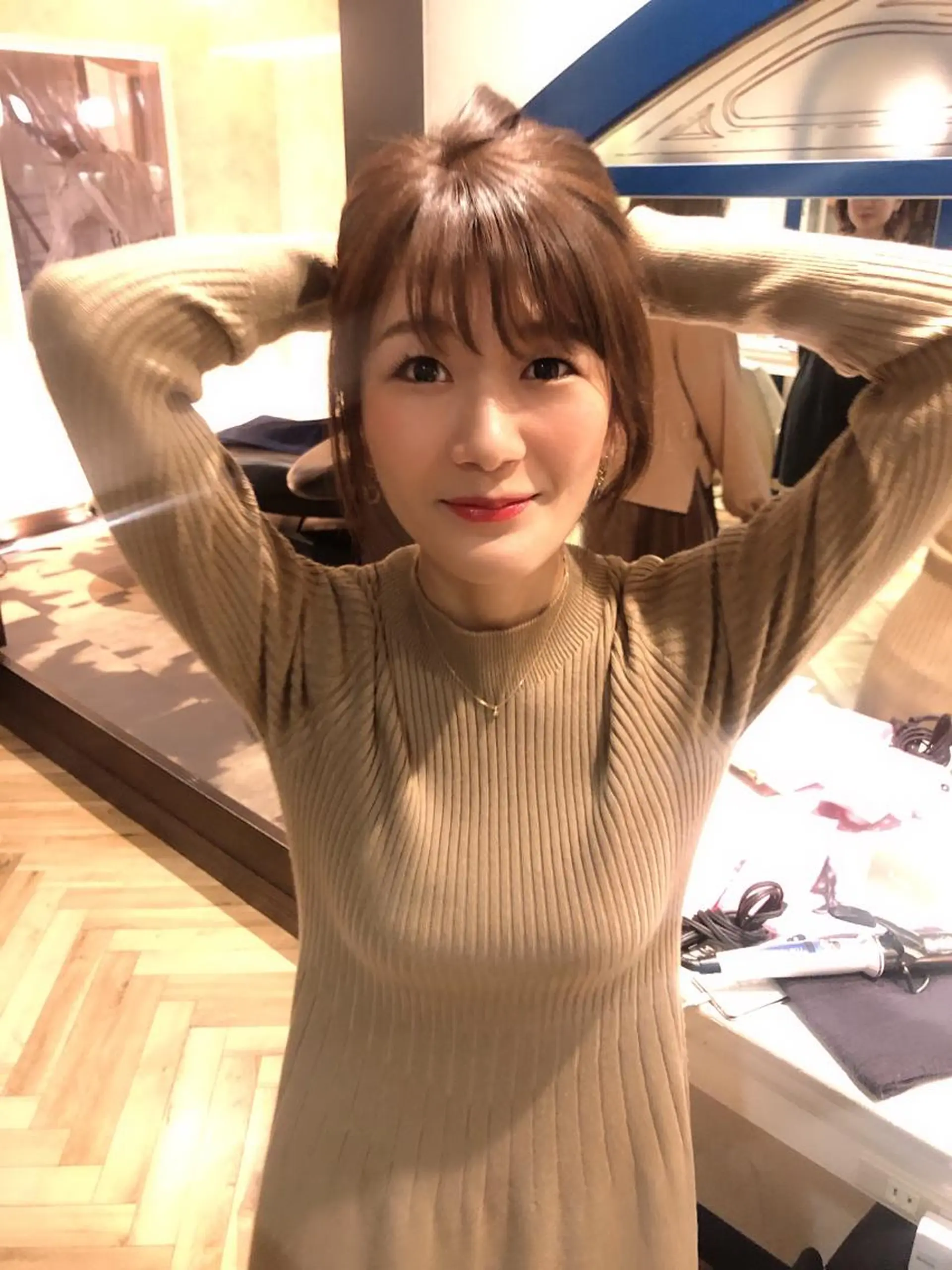 セミロング カラー パーマ ヘアアレンジ Londideal 高橋ヒロシのヘアスタイル