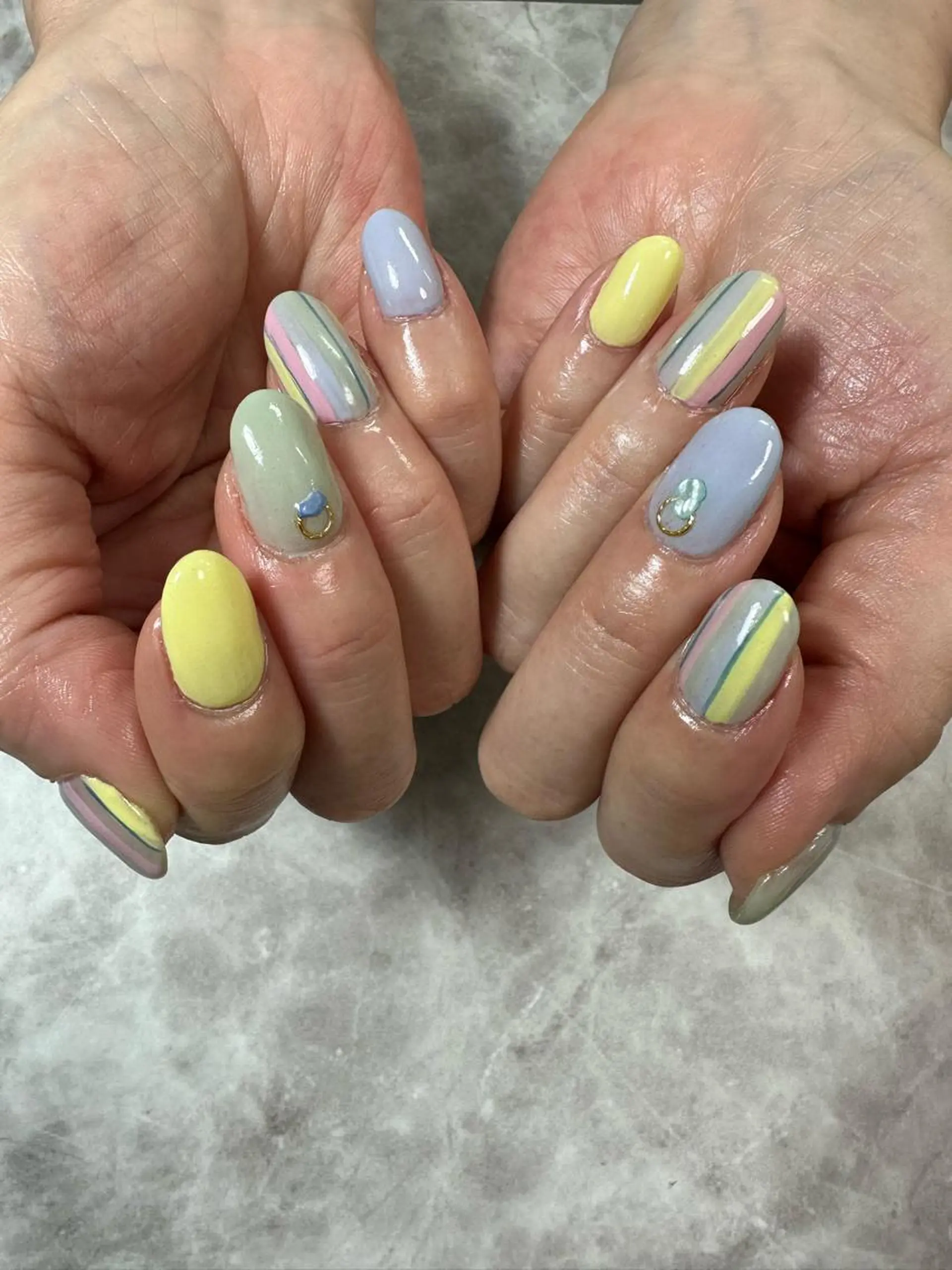 ネイル 12 designのネイルデザイン