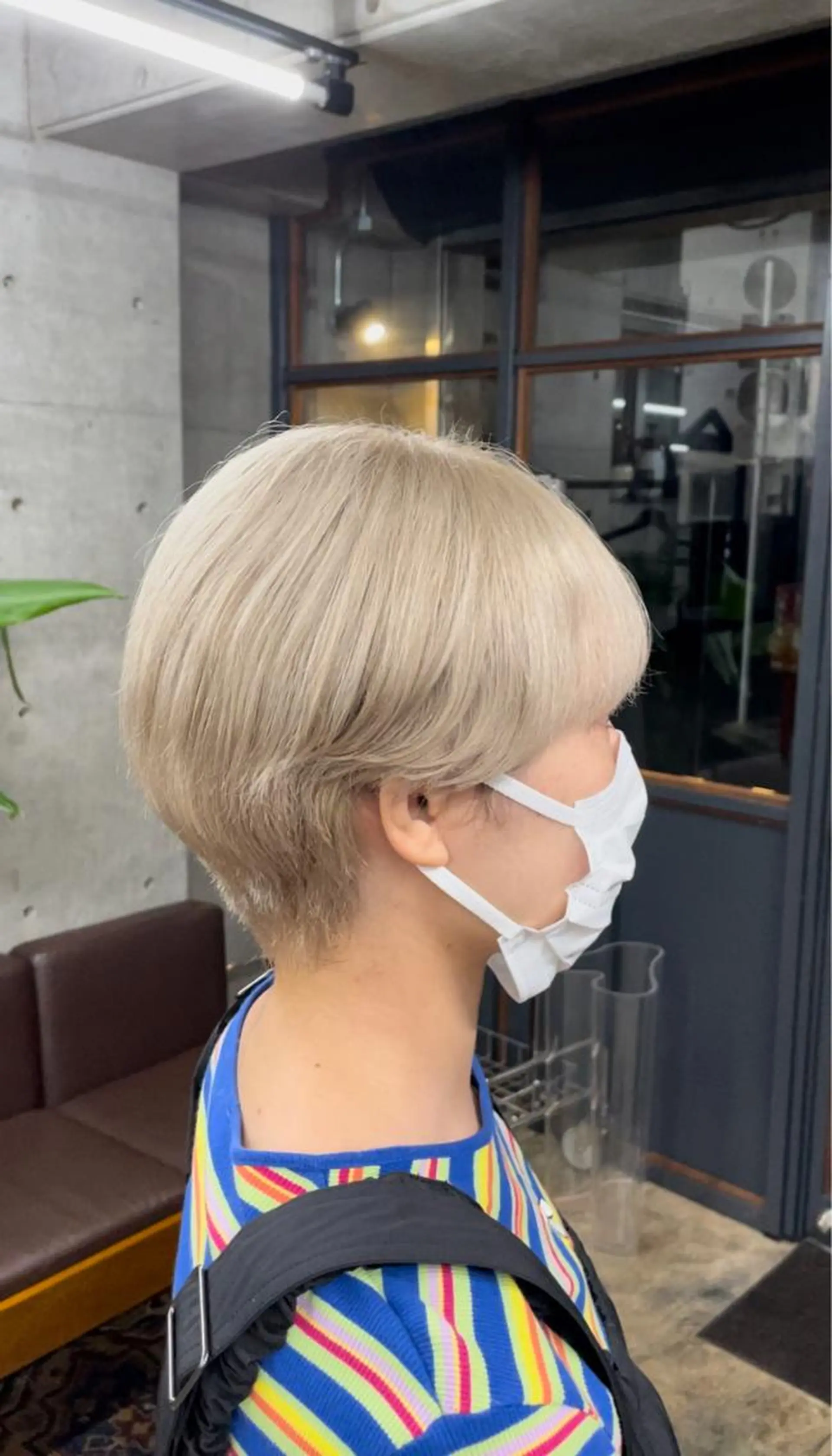 ショート カラー ベージュカラー ブリーチ ホワイトベージュ レイヤー/透明感 カラー ☽EMIRIのヘアスタイル