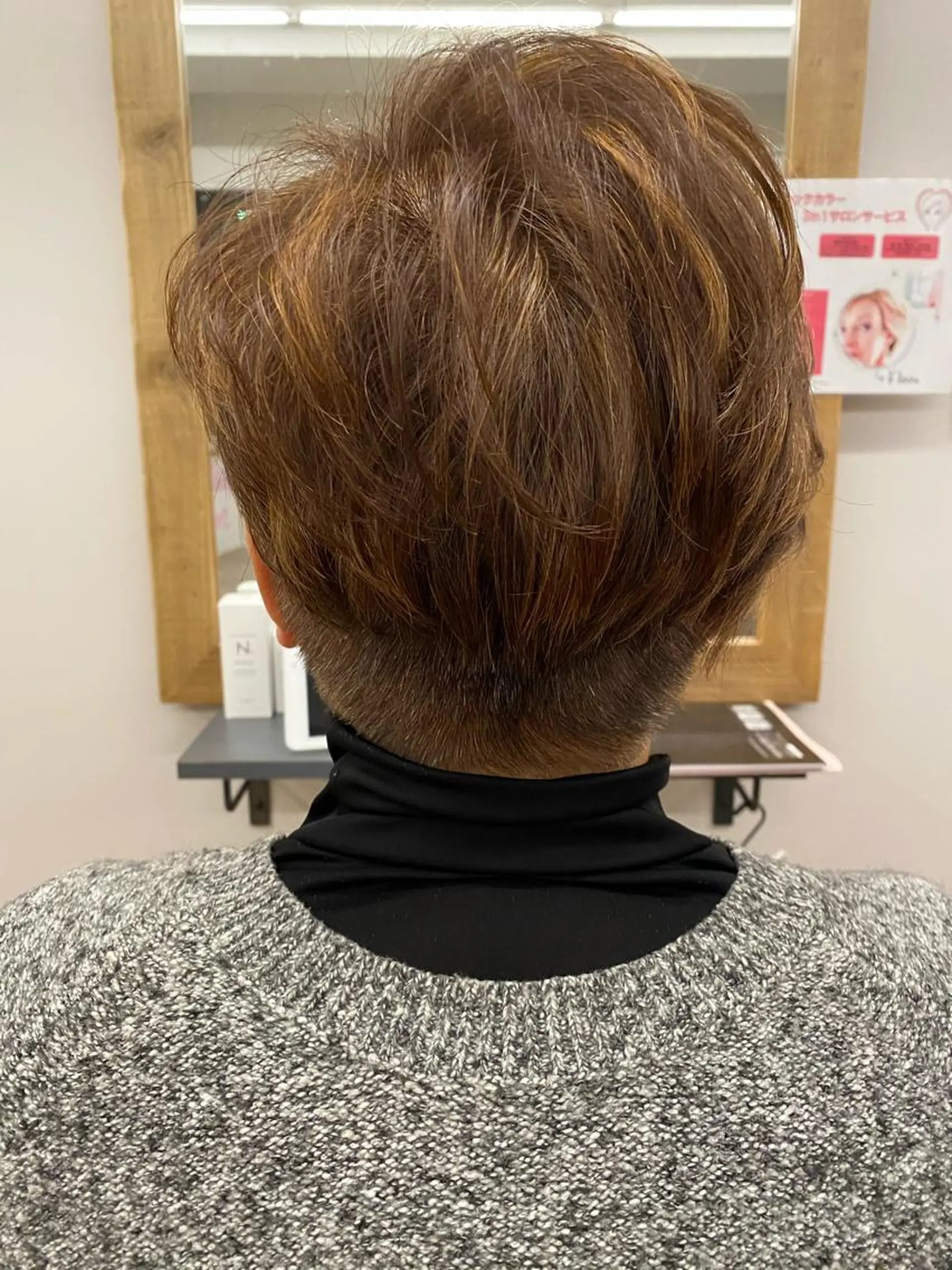 ショート カラー ブリーチカラー 美髪矯正takaraのヘアスタイル