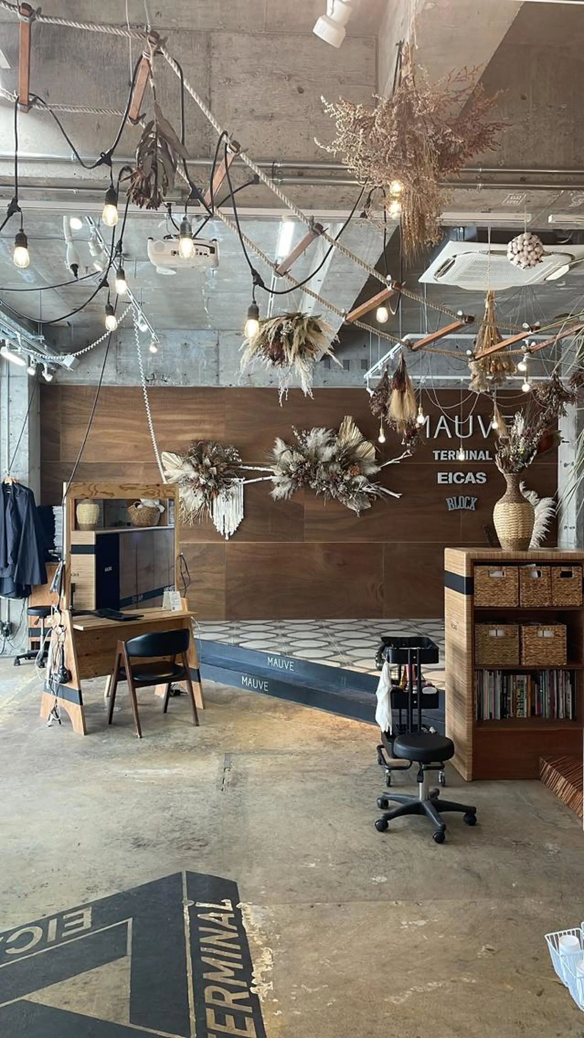 MAUVE MIYUのヘアスタイル