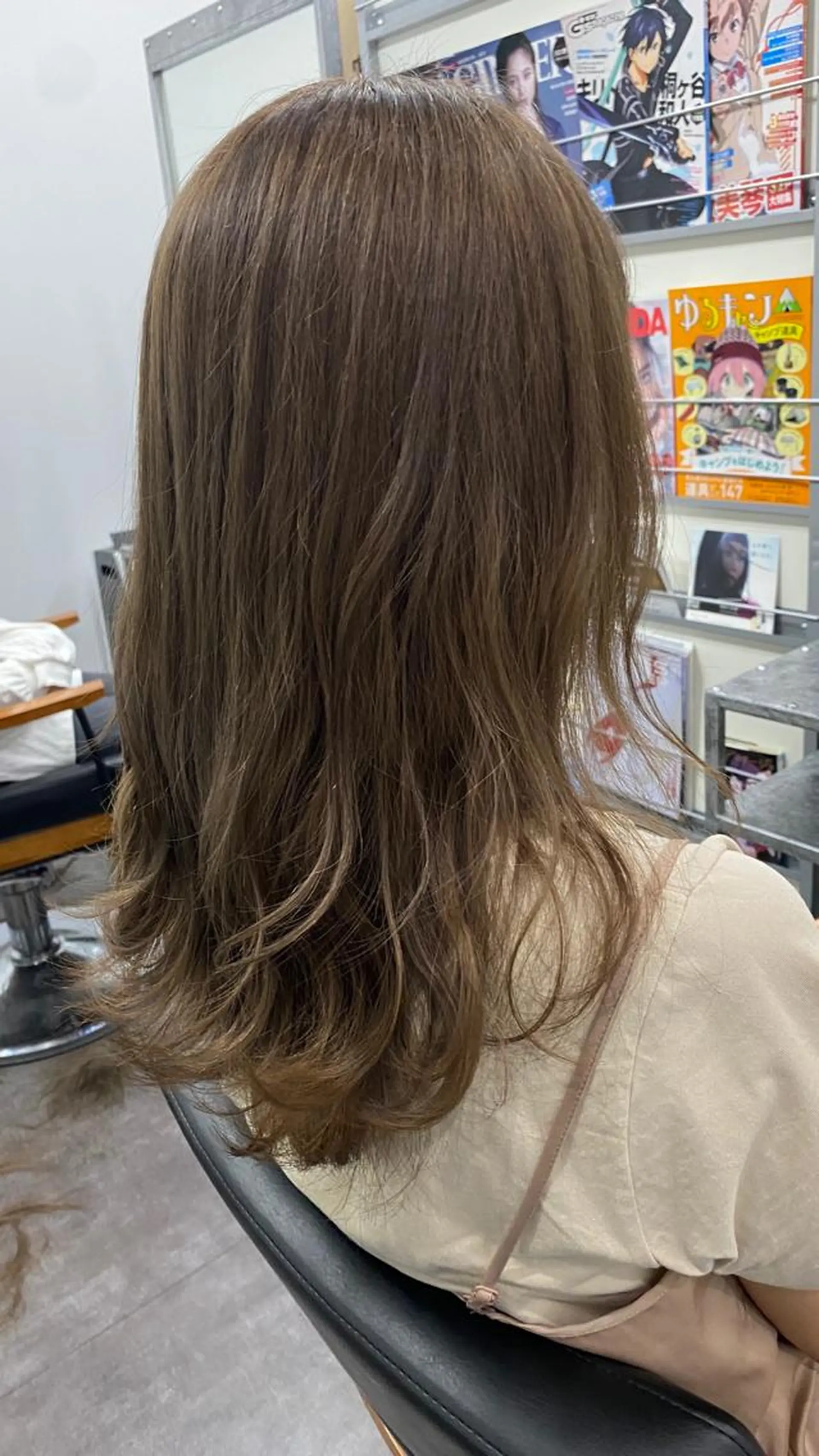 セミロング ヘアカラー トリートメント 平田 広大のヘアスタイル