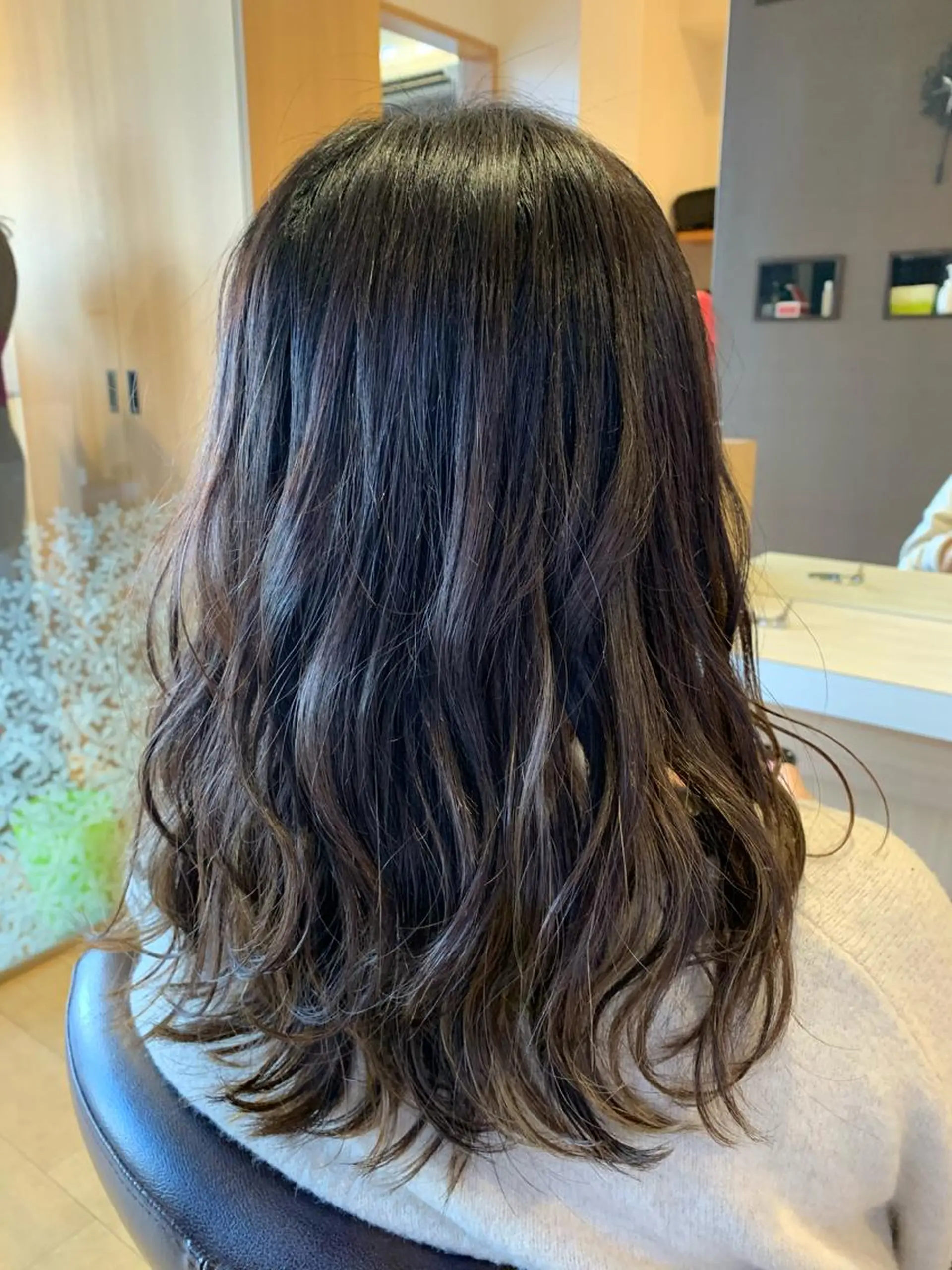 セミロング ハイライト レイヤーカット カット パーマ トリートメント ショート NAOKIのヘアスタイル