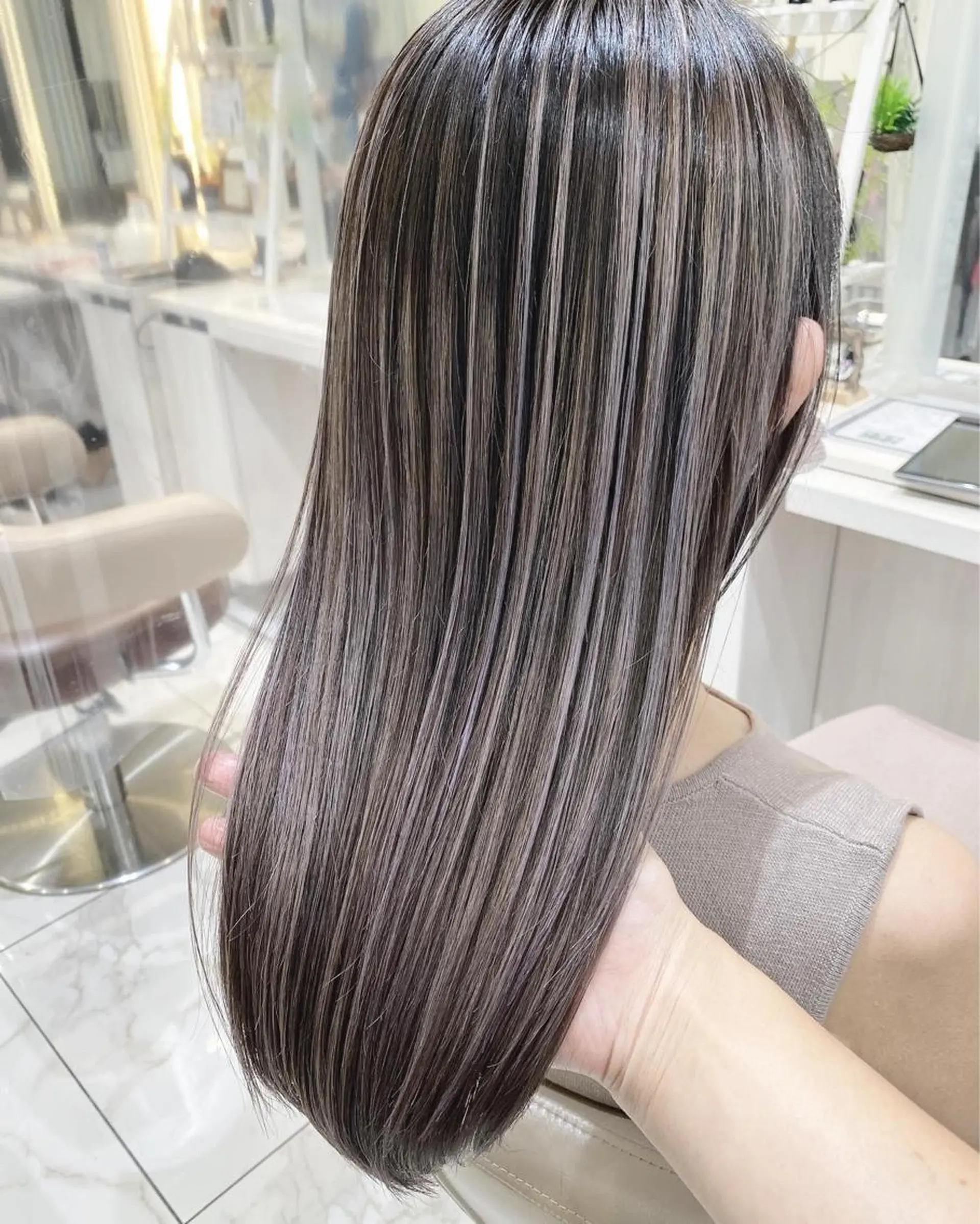 セミロング カラー バレイヤージュ 髪質改善 レイヤーカット カット ヘアカラー トリートメント 山崎俊輔/髪質改善 /バレイヤージュのヘアスタイル