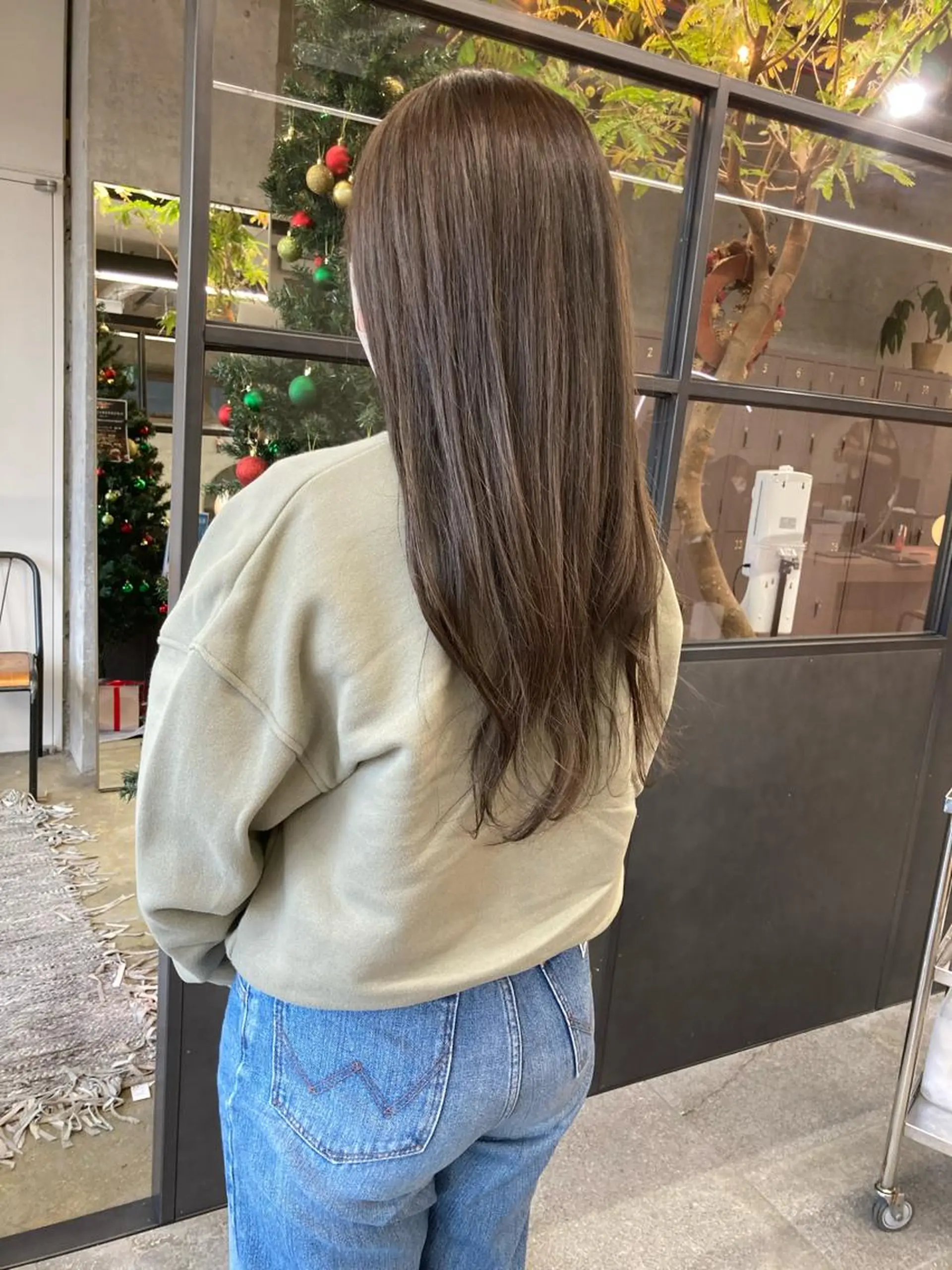 ロング カラー グレージュ 小木曽智美 /ボブ/ショートのヘアスタイル